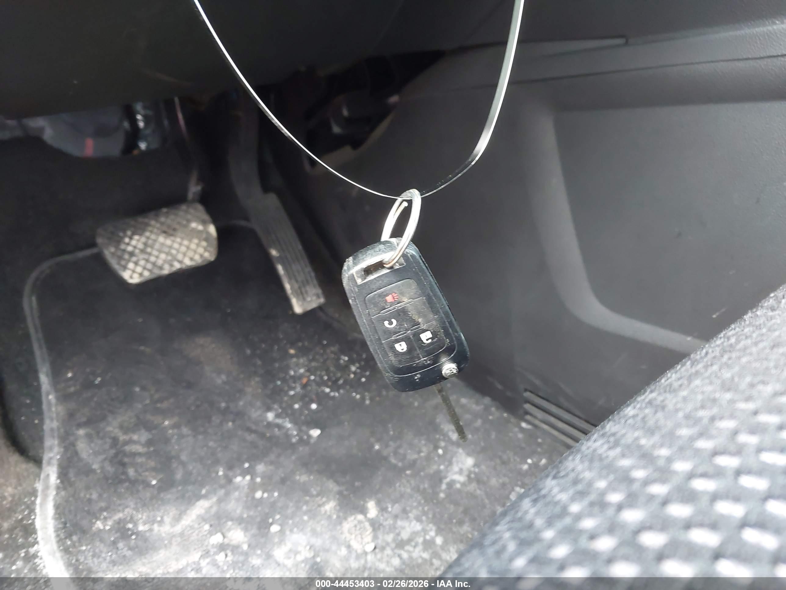 CHEVROLET EQUINOX image 11