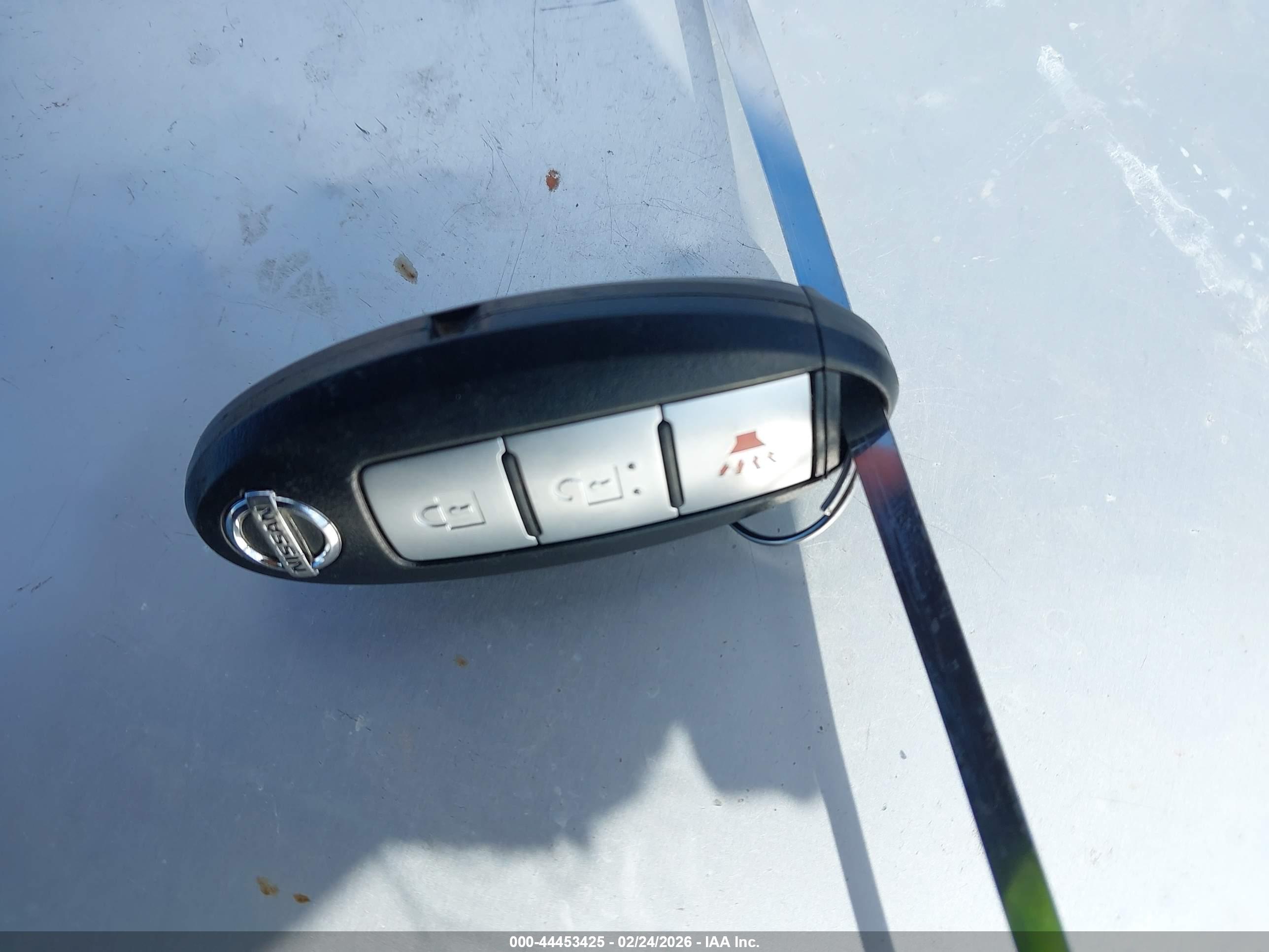 NISSAN MURANO image 11