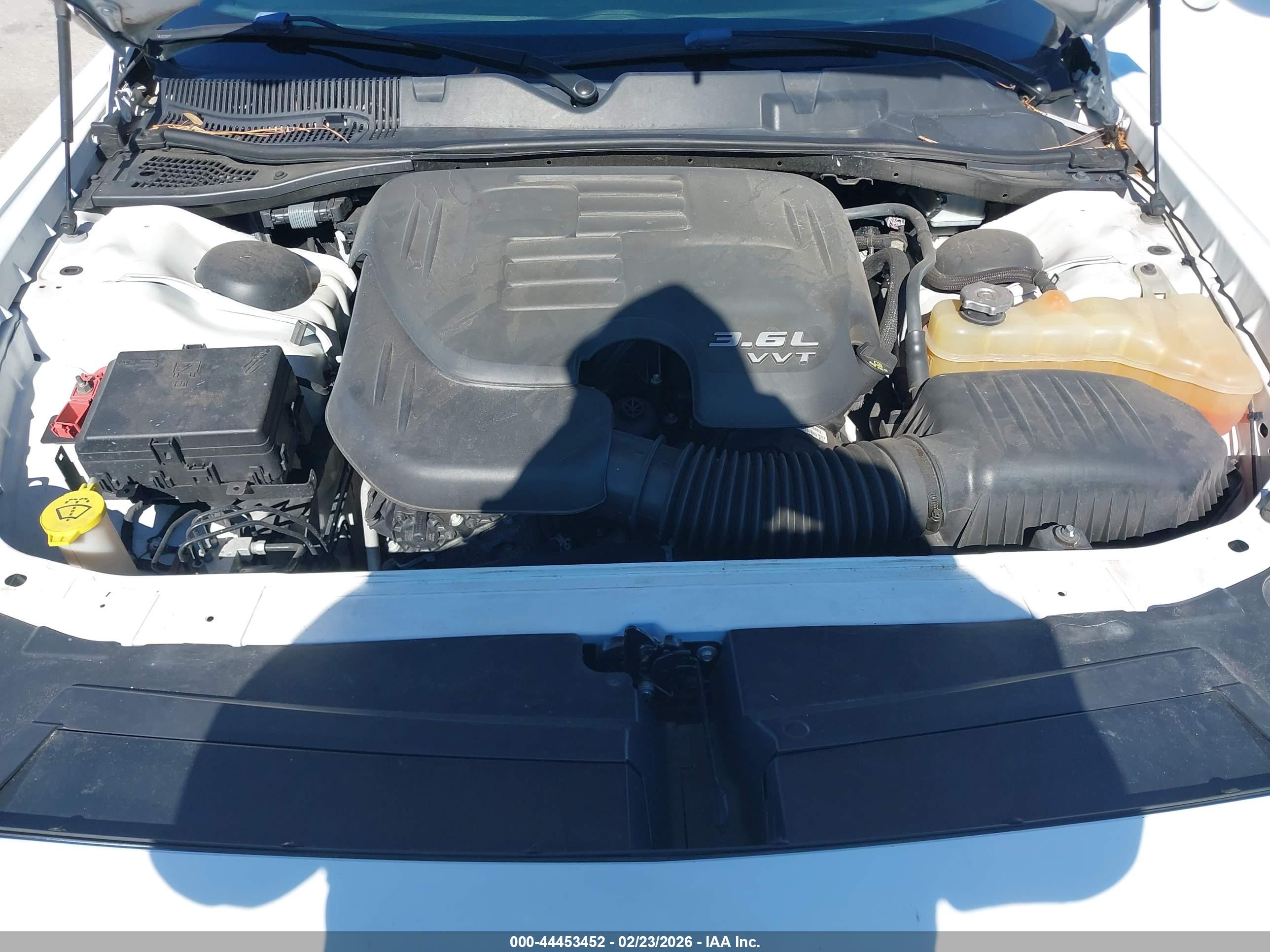 DODGE CHALLENGER image 10