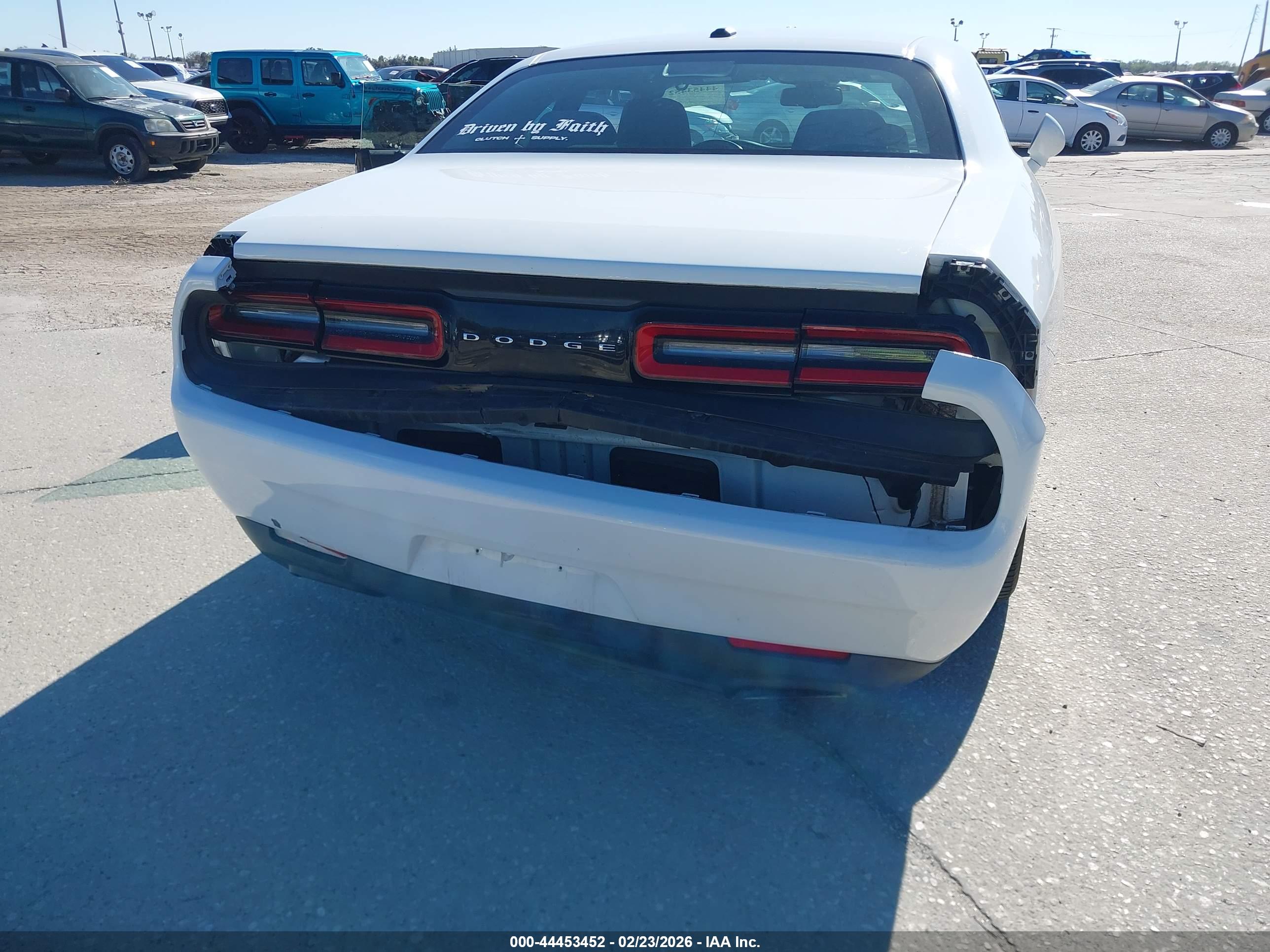 DODGE CHALLENGER image 6