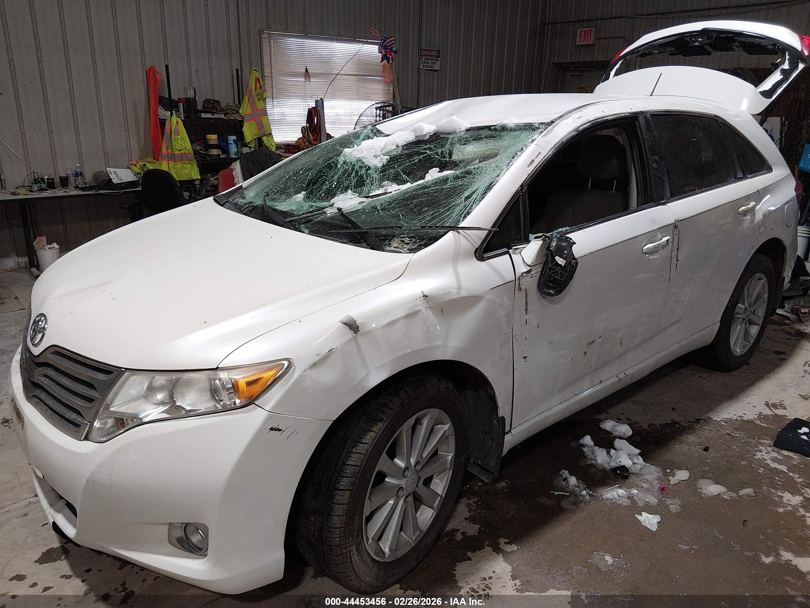 TOYOTA VENZA image 2