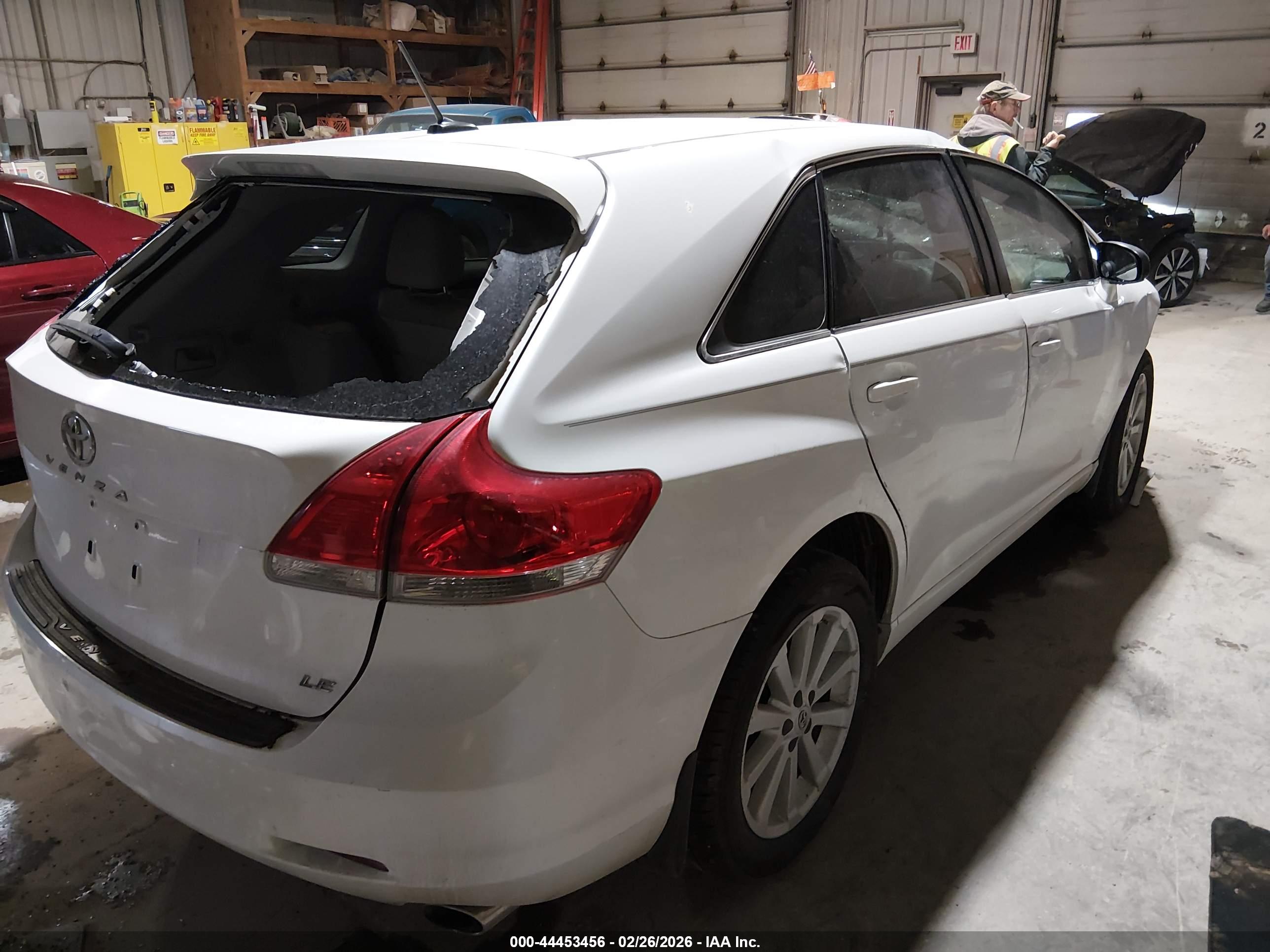 TOYOTA VENZA image 4