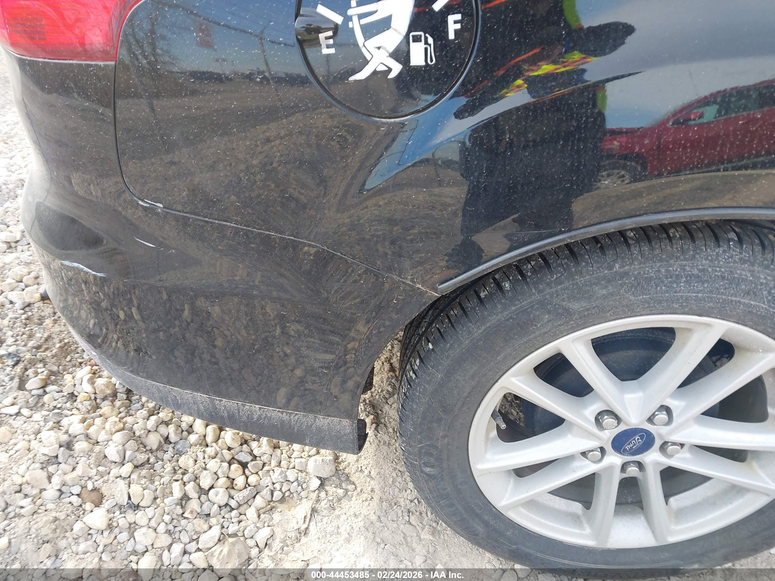 FORD FOCUS image 6