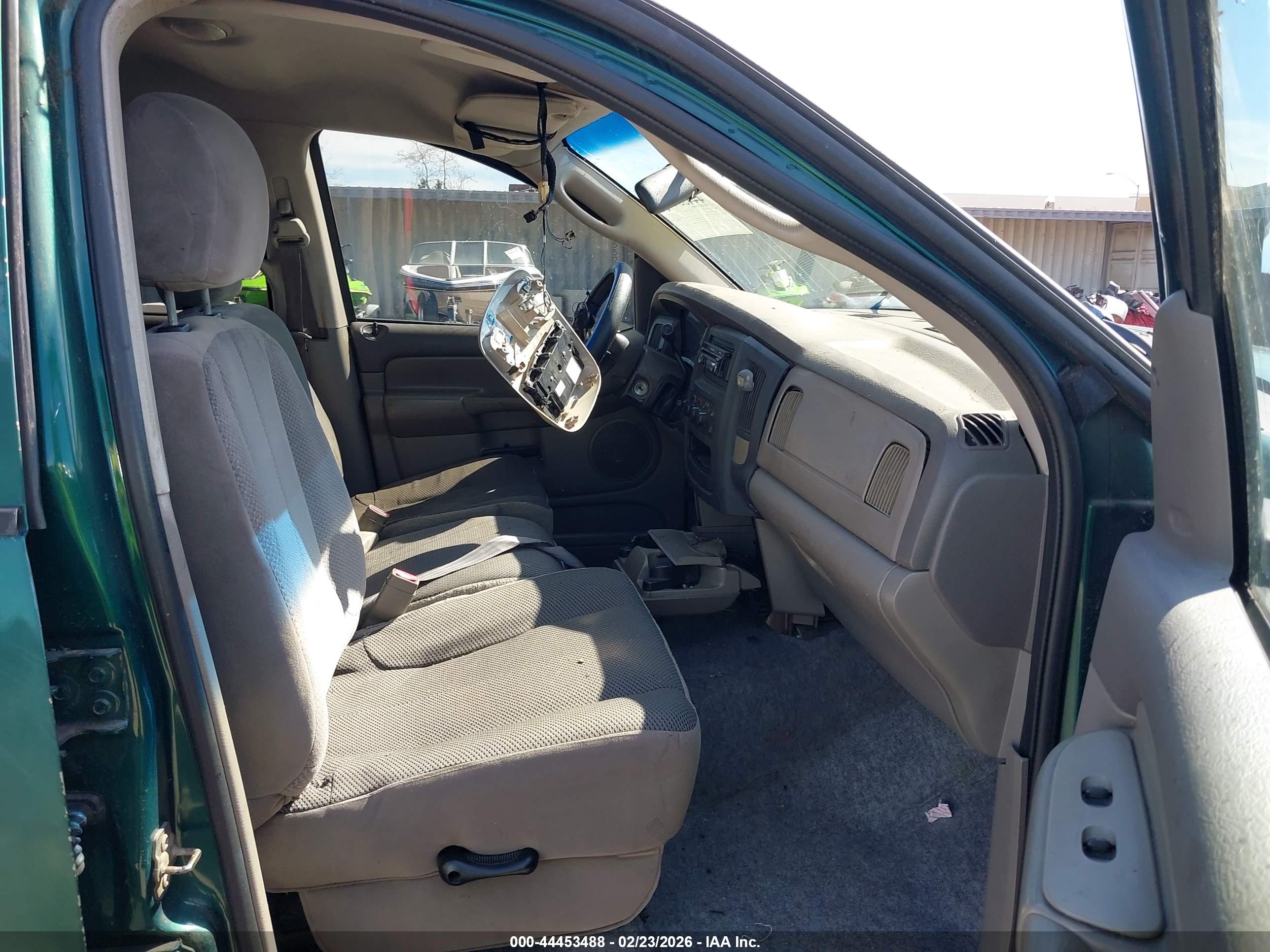 DODGE RAM image 5