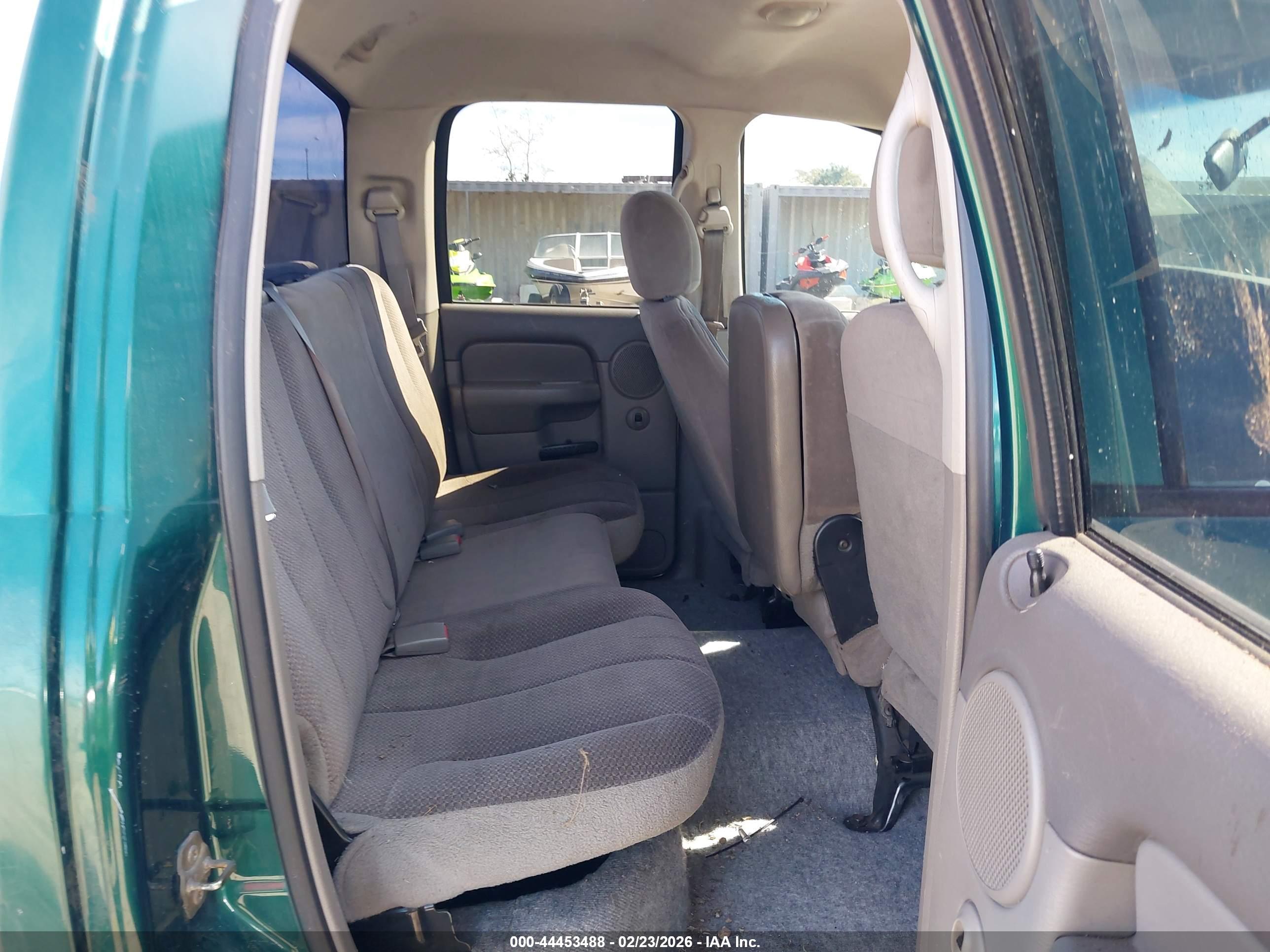 DODGE RAM image 8