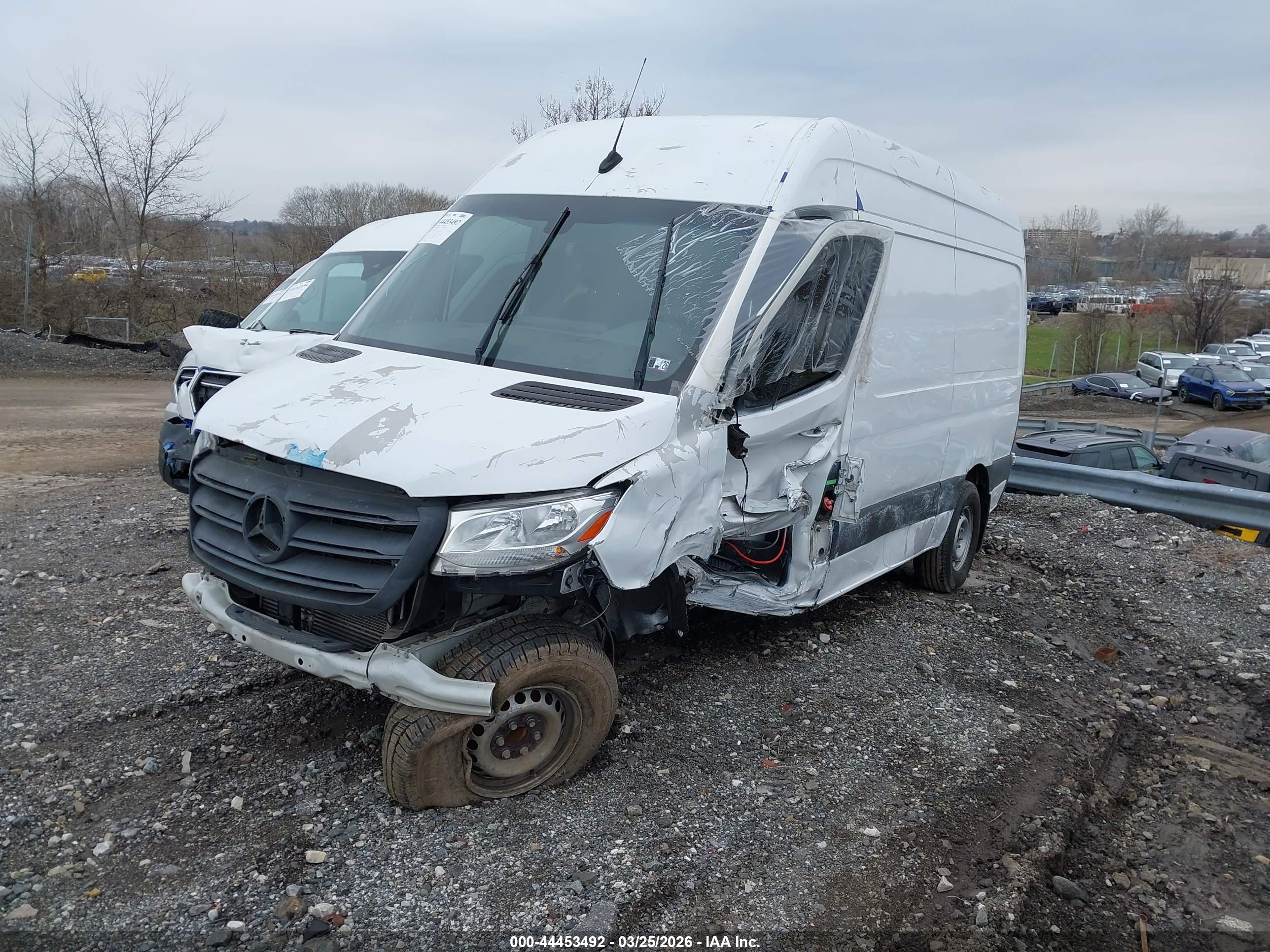 MERCEDES-BENZ SPRINTER image 2