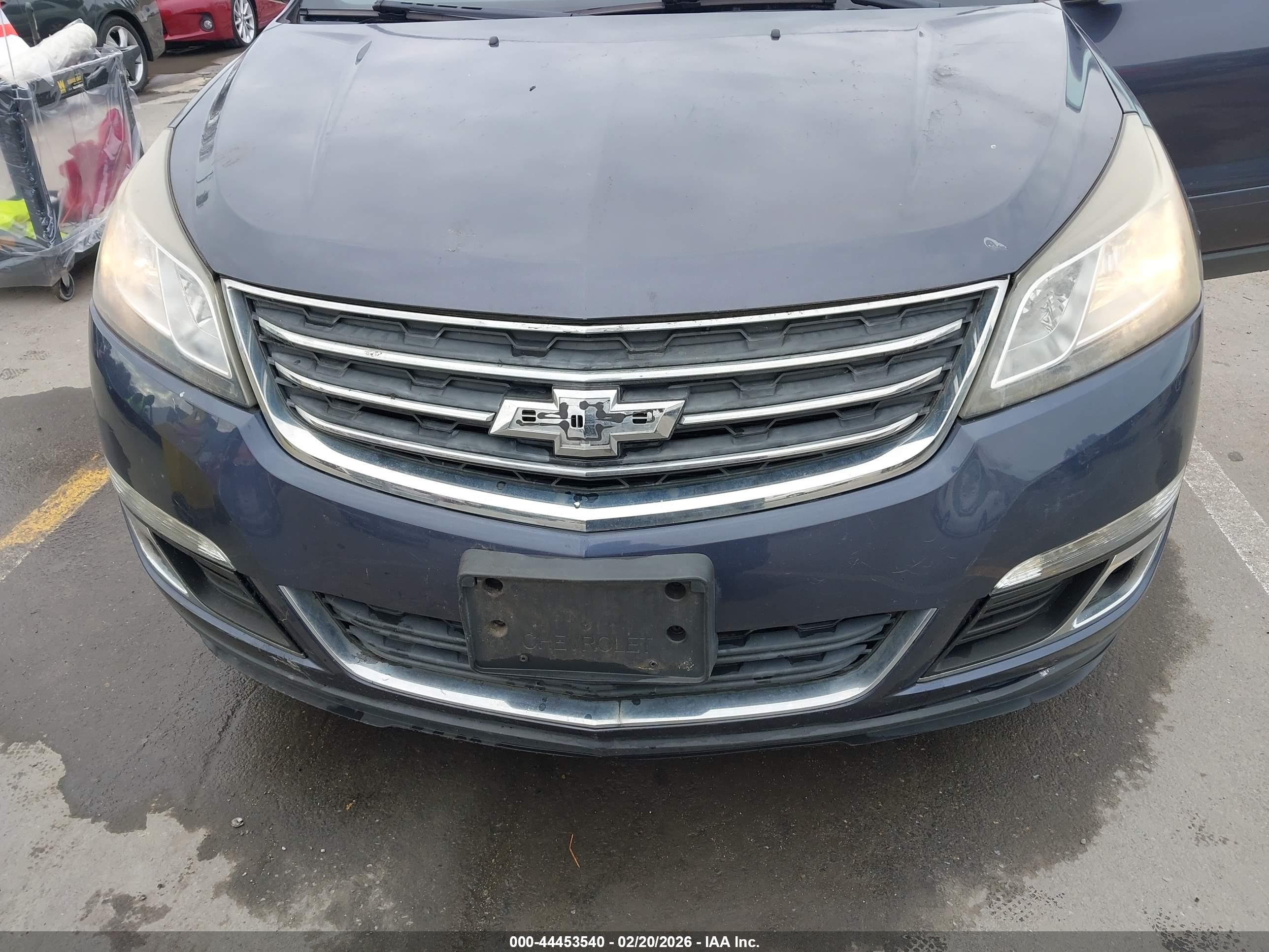 CHEVROLET TRAVERSE image 6