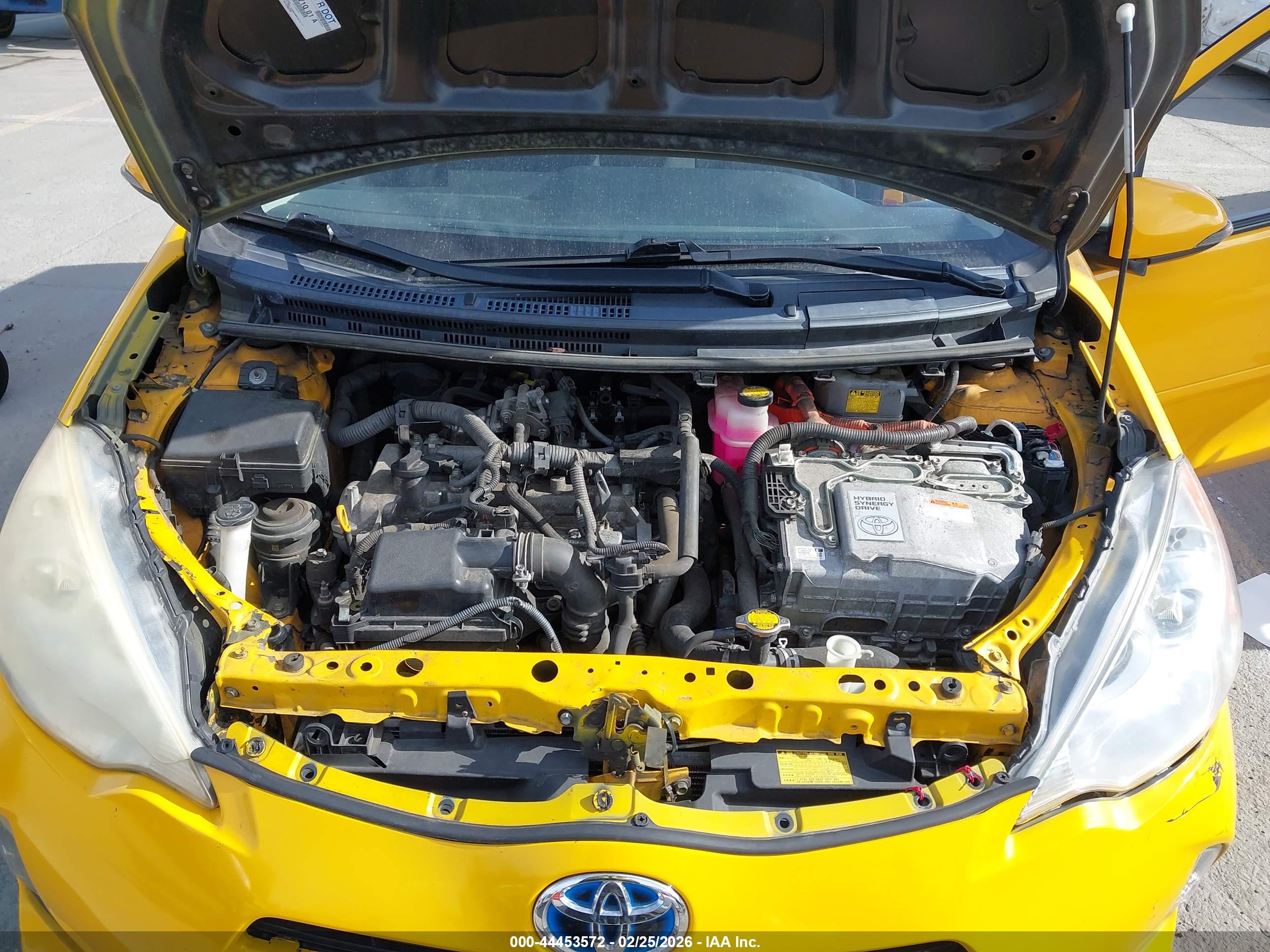 TOYOTA PRIUS image 10