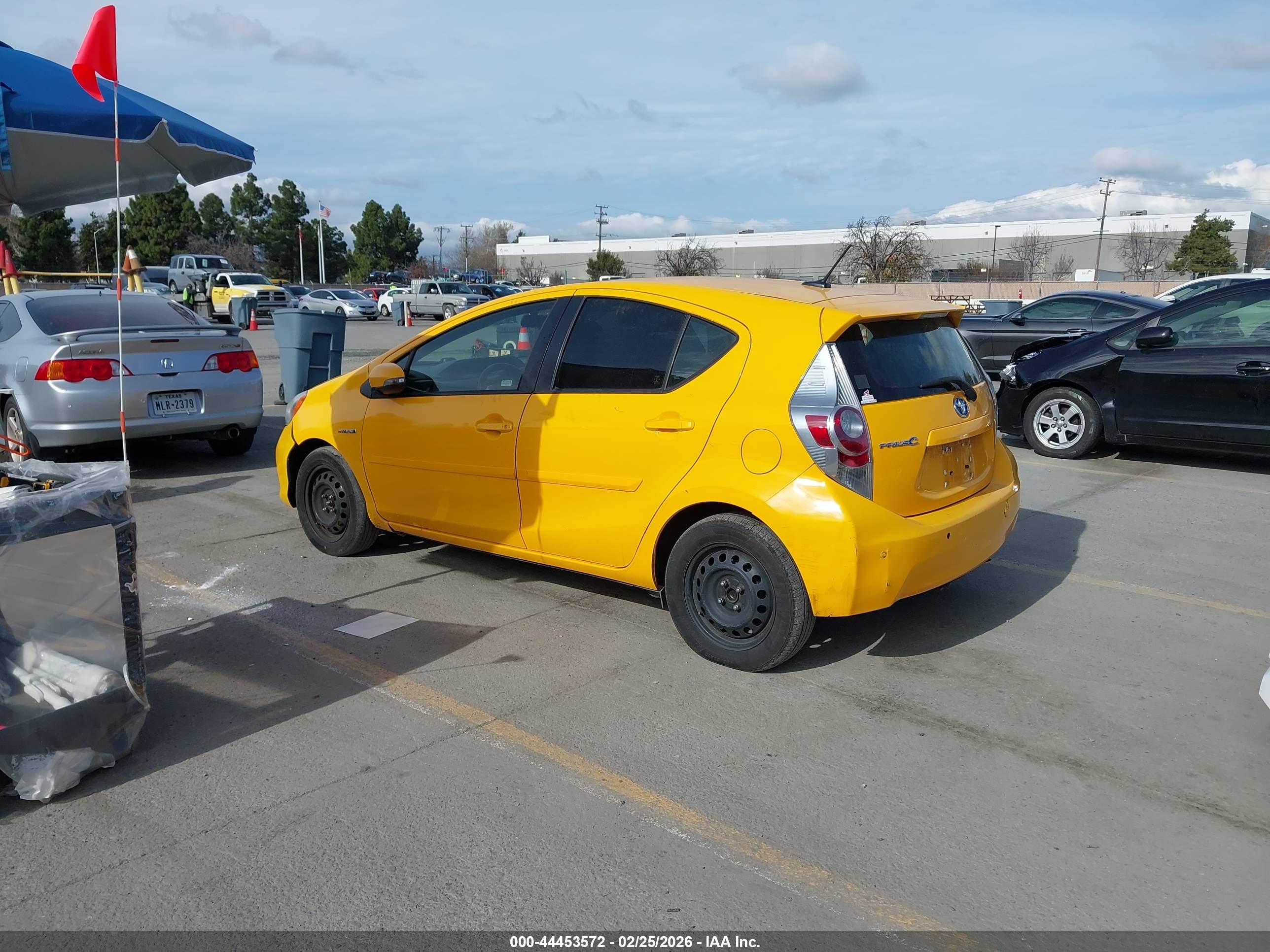 TOYOTA PRIUS image 3
