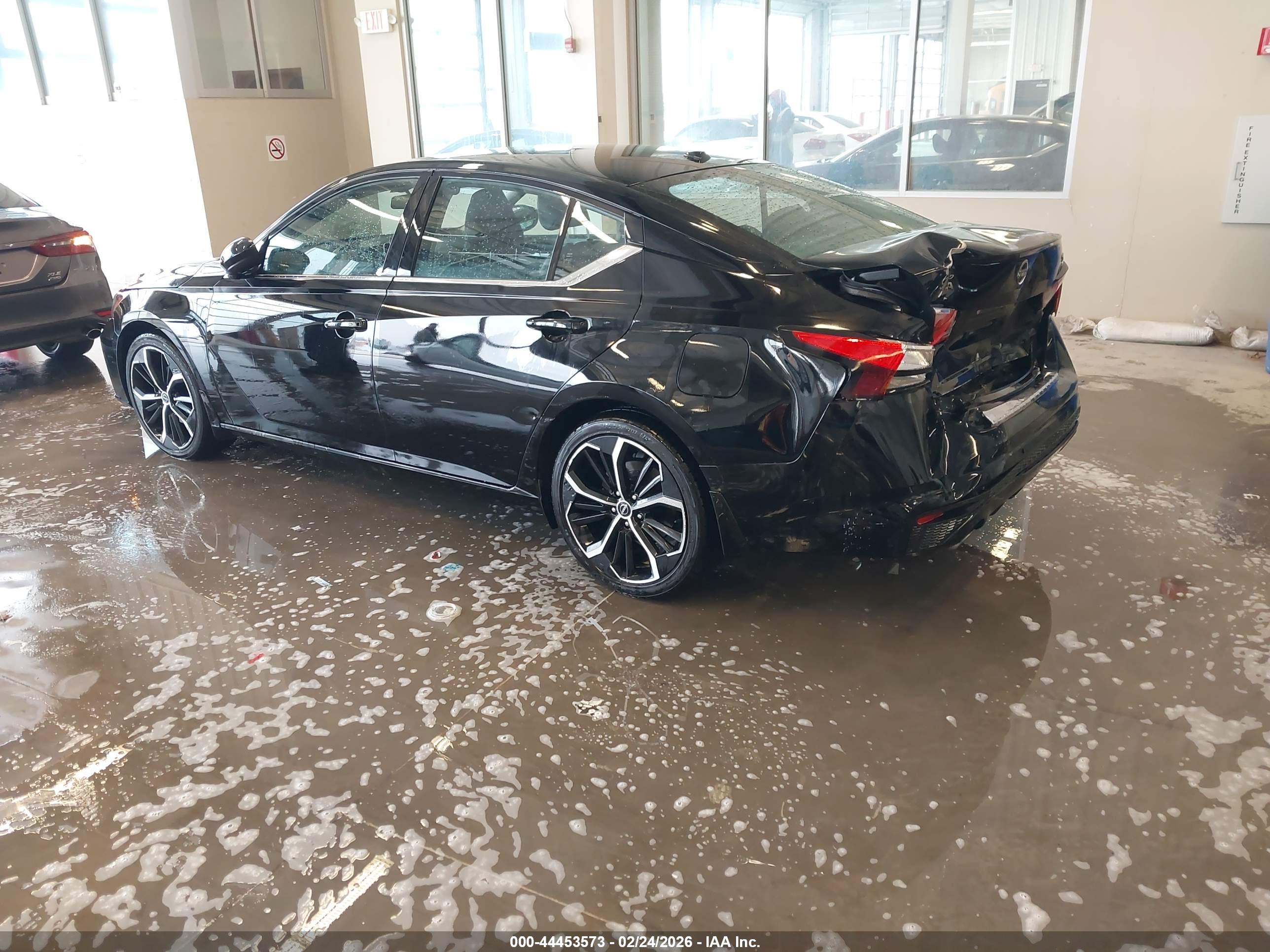 NISSAN ALTIMA image 3
