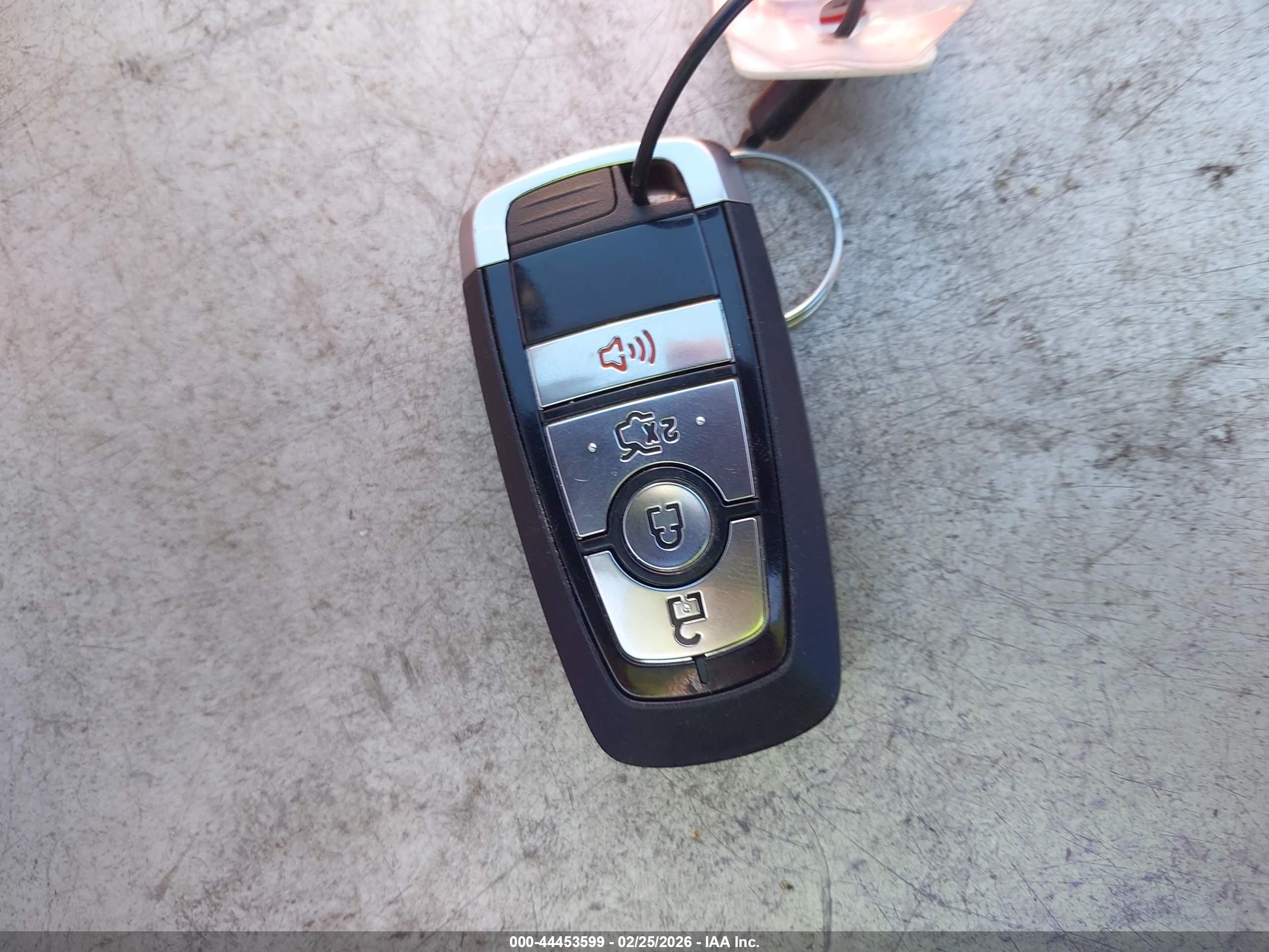 FORD MUSTANG image 11