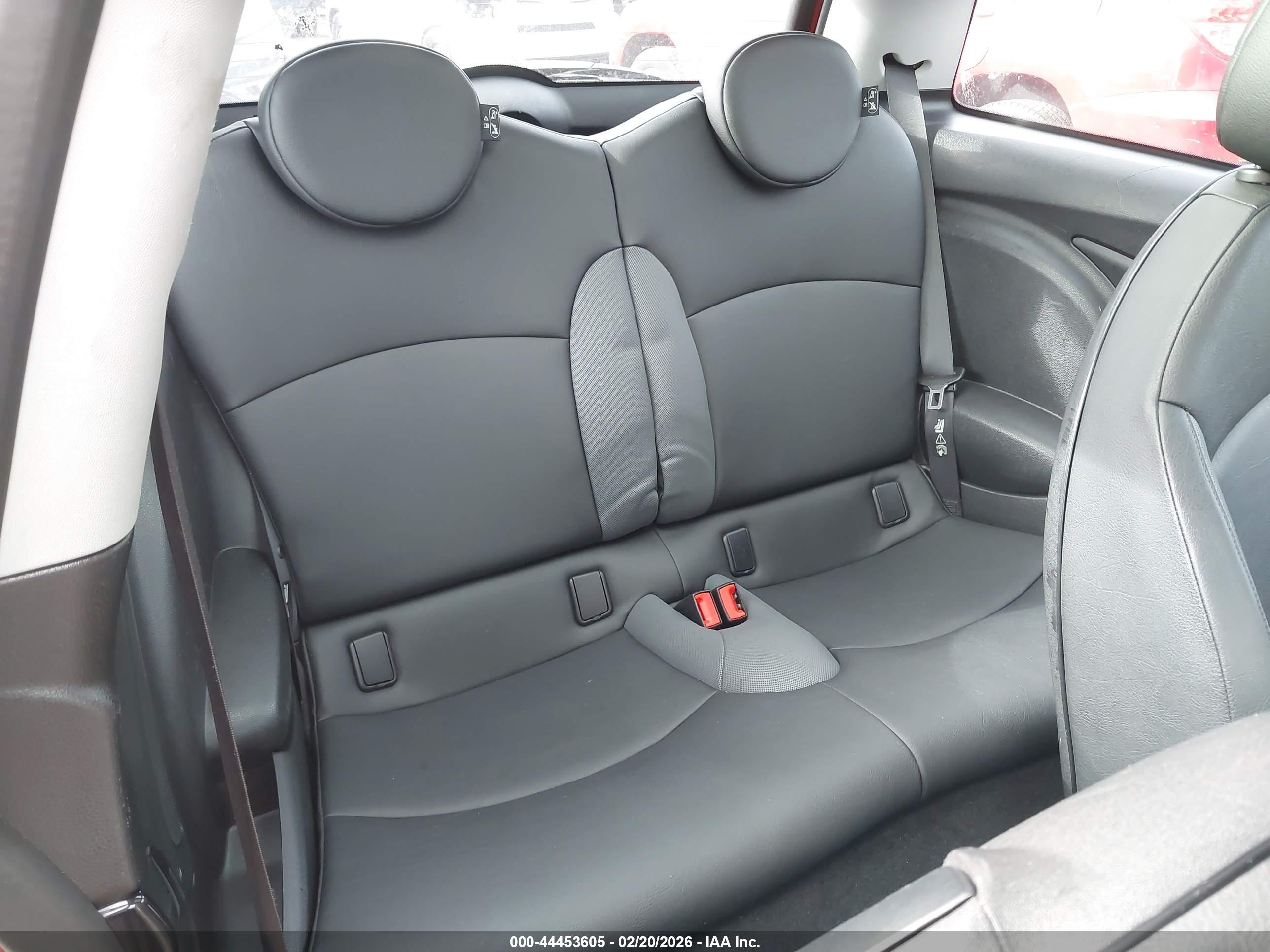 MINI COOPER image 8