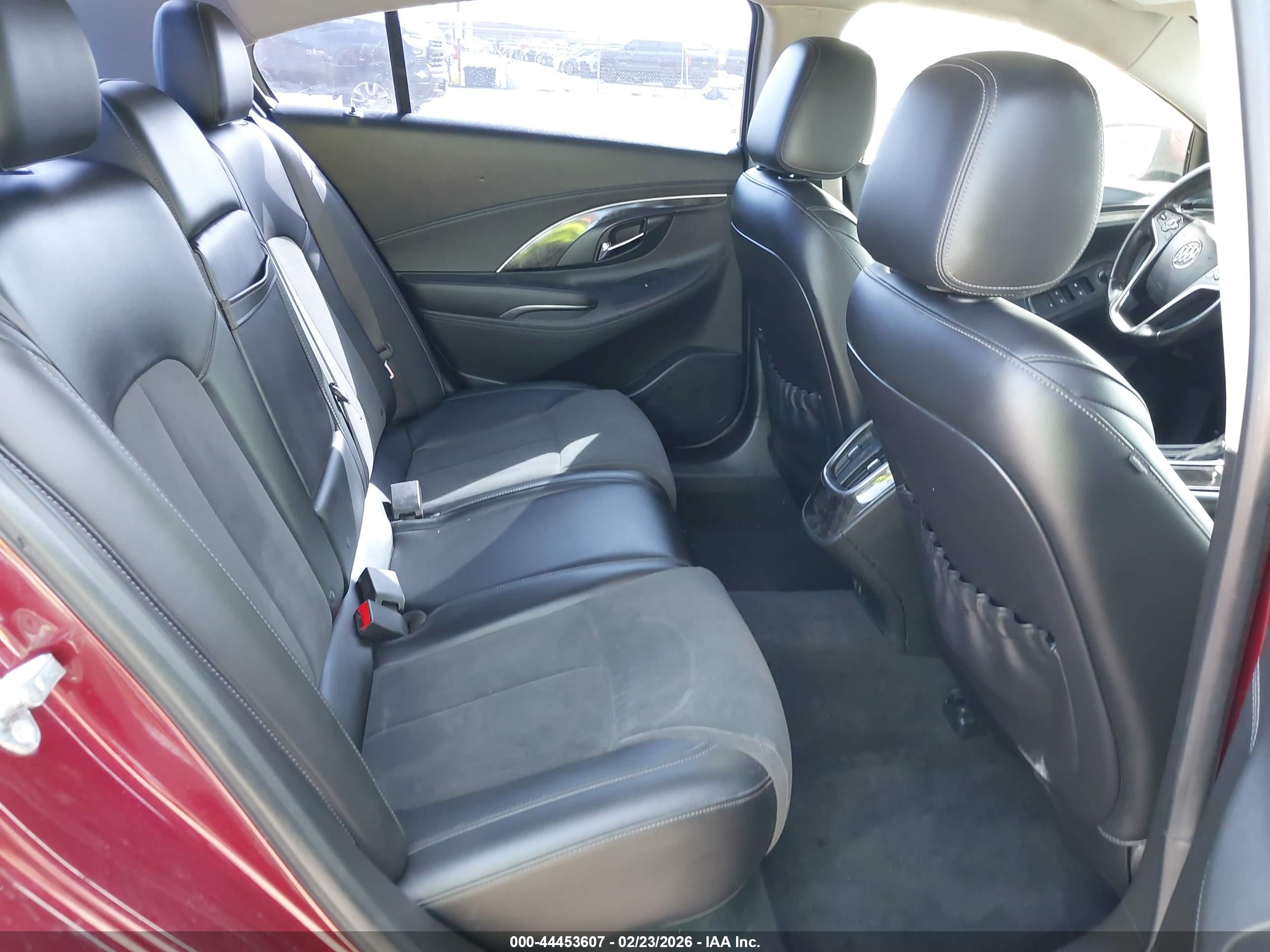 BUICK LACROSSE image 8