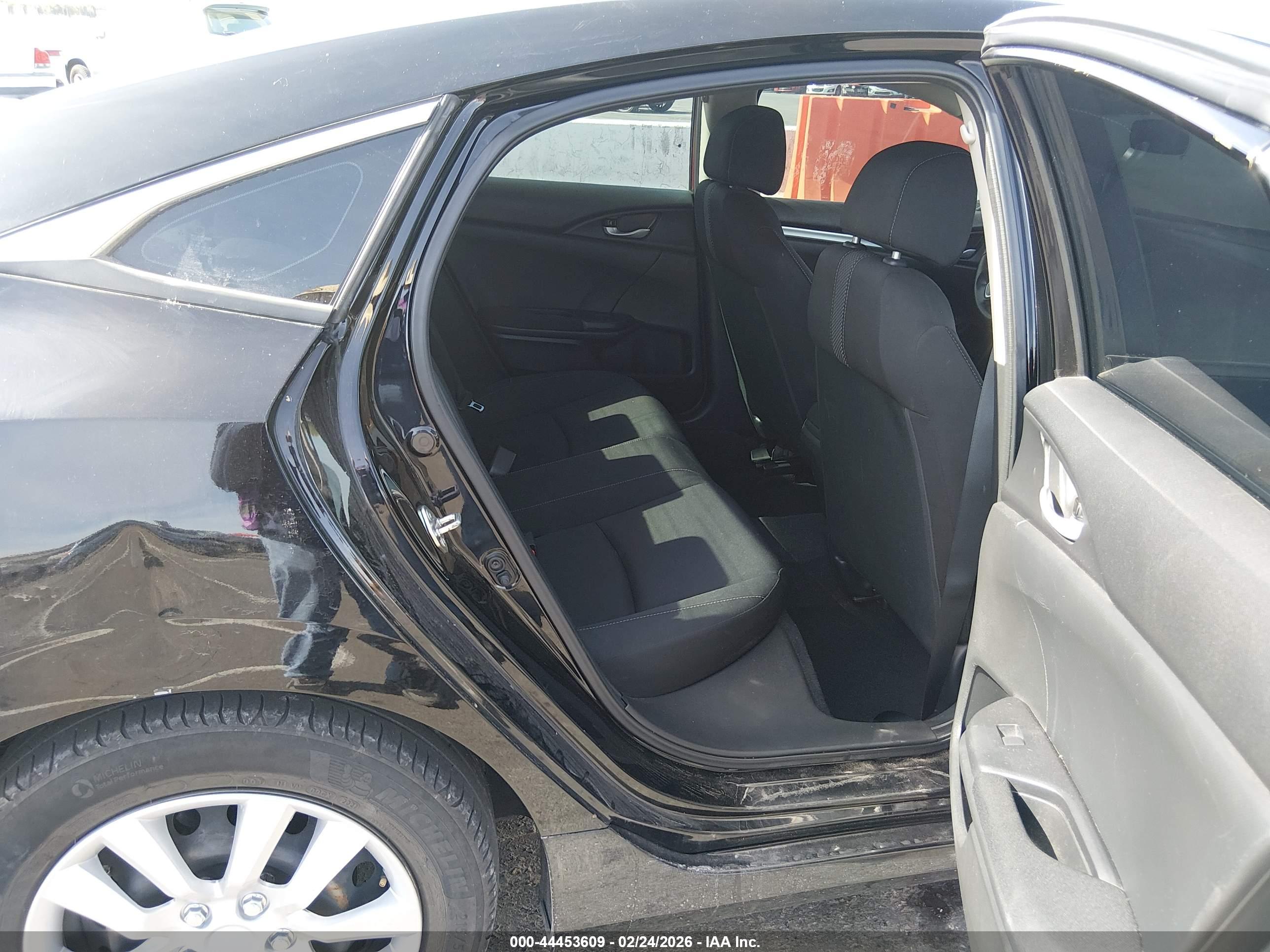 HONDA CIVIC image 8