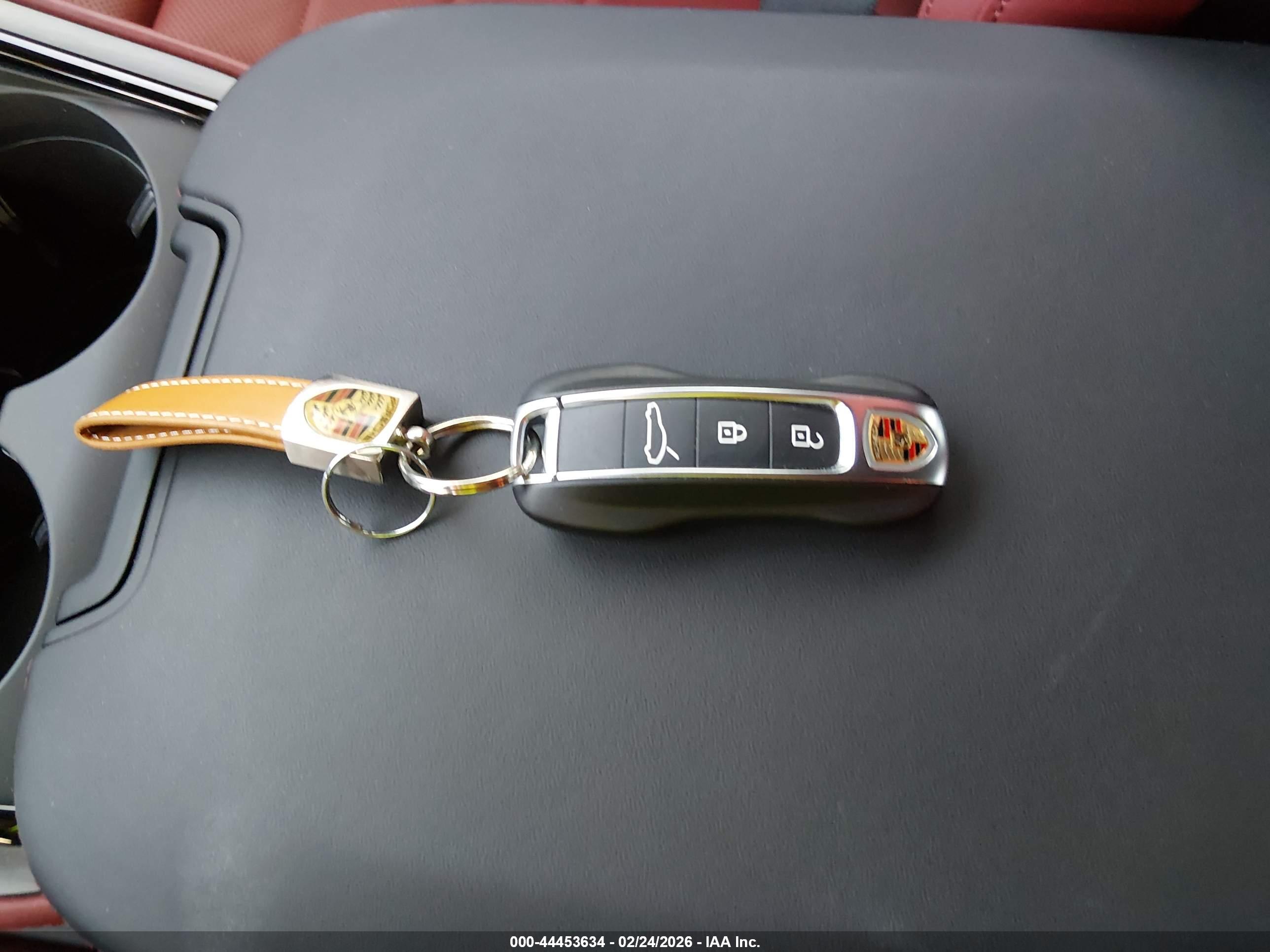 PORSCHE PANAMERA image 11