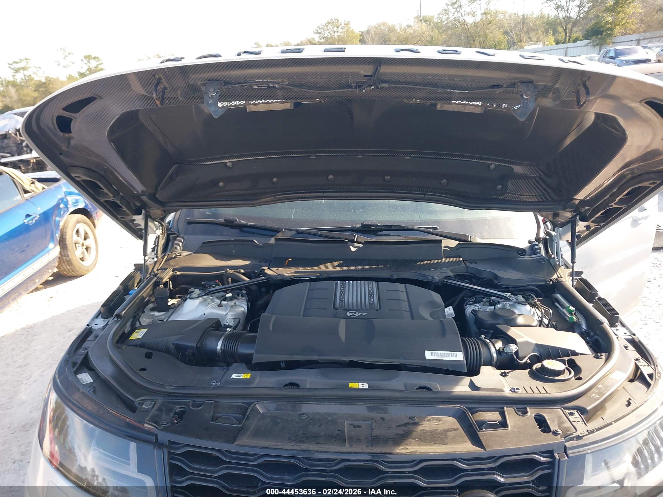 LAND ROVER image 10