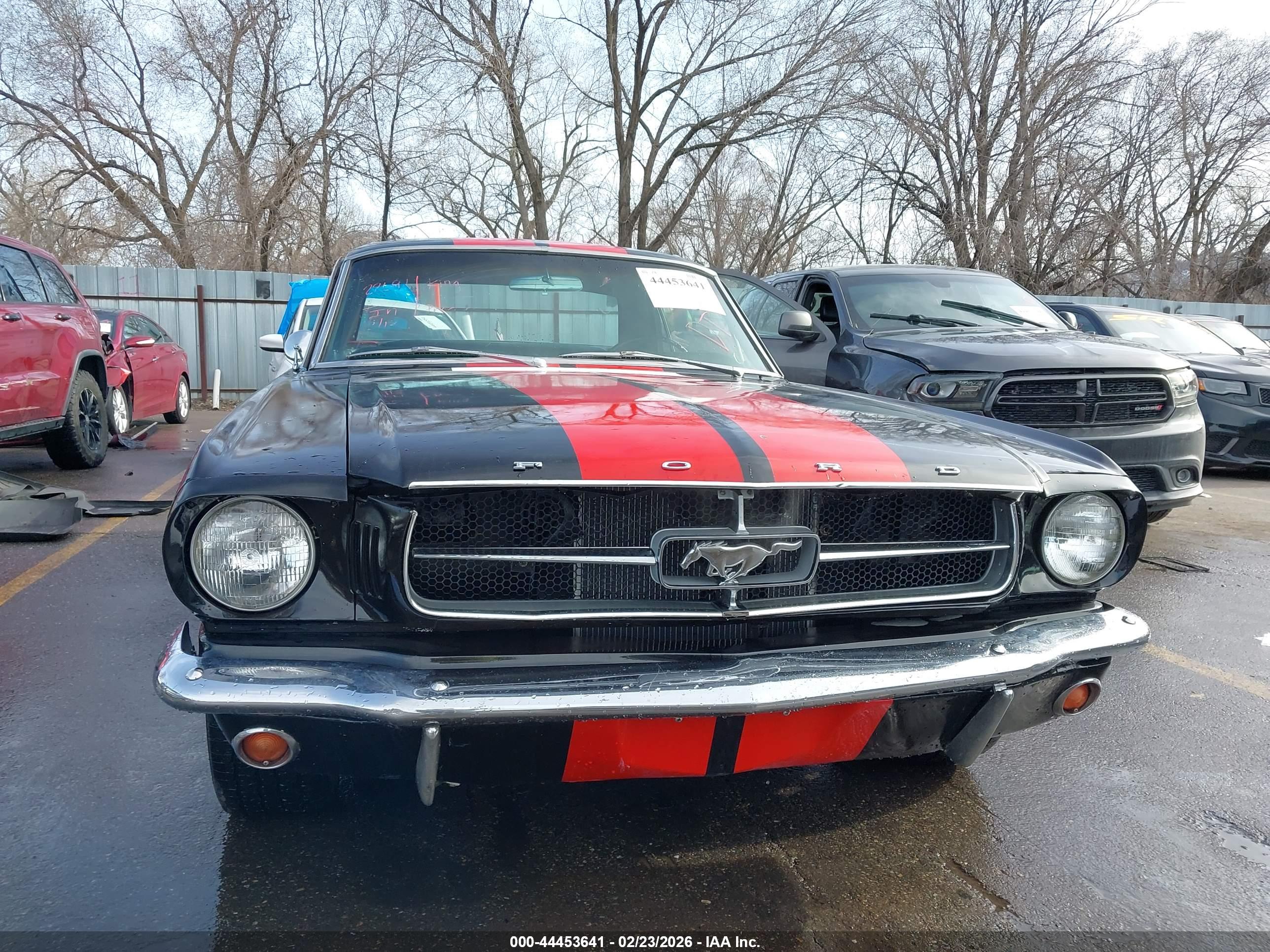FORD MUSTANG image 6