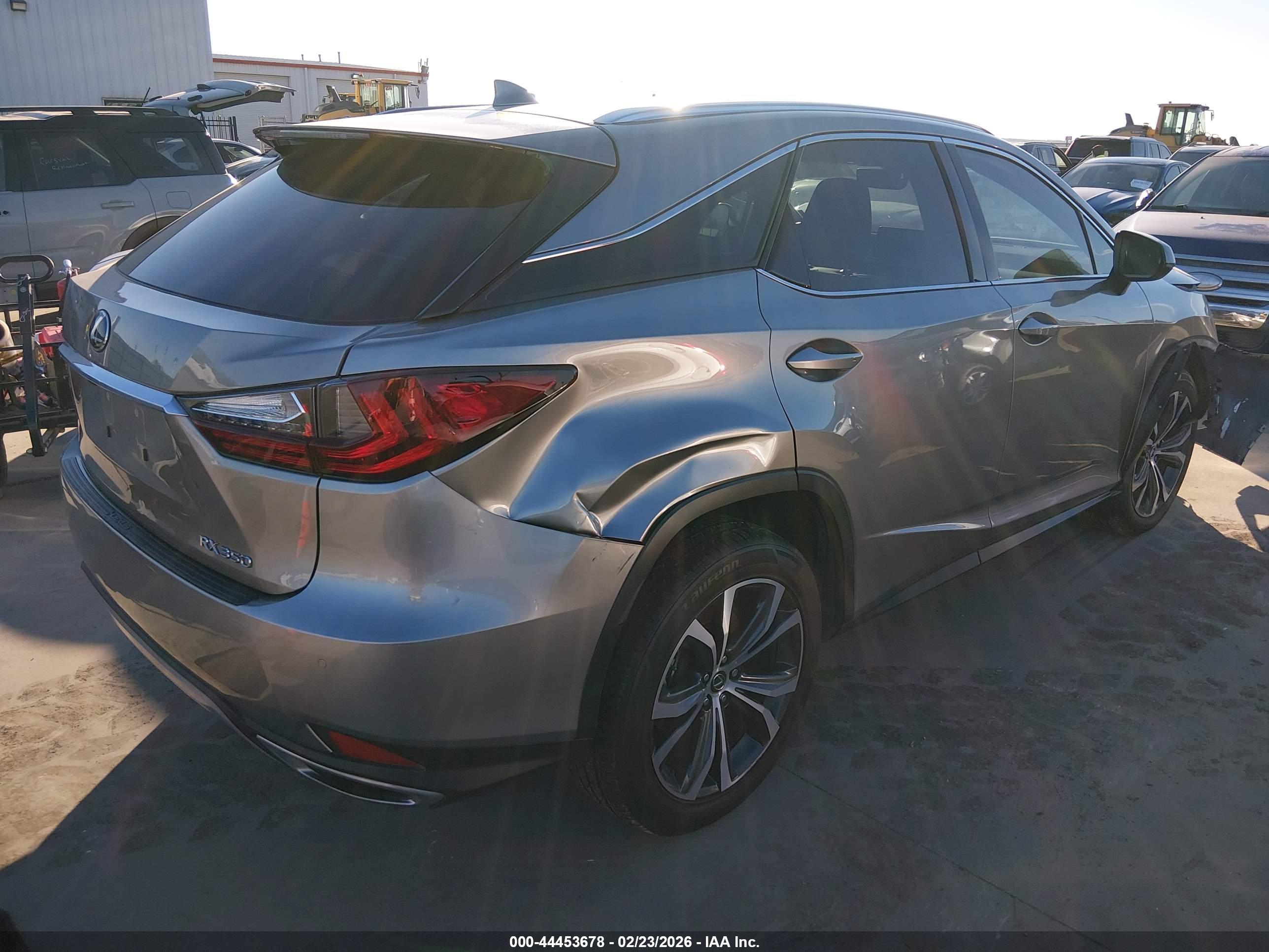 LEXUS RX image 4