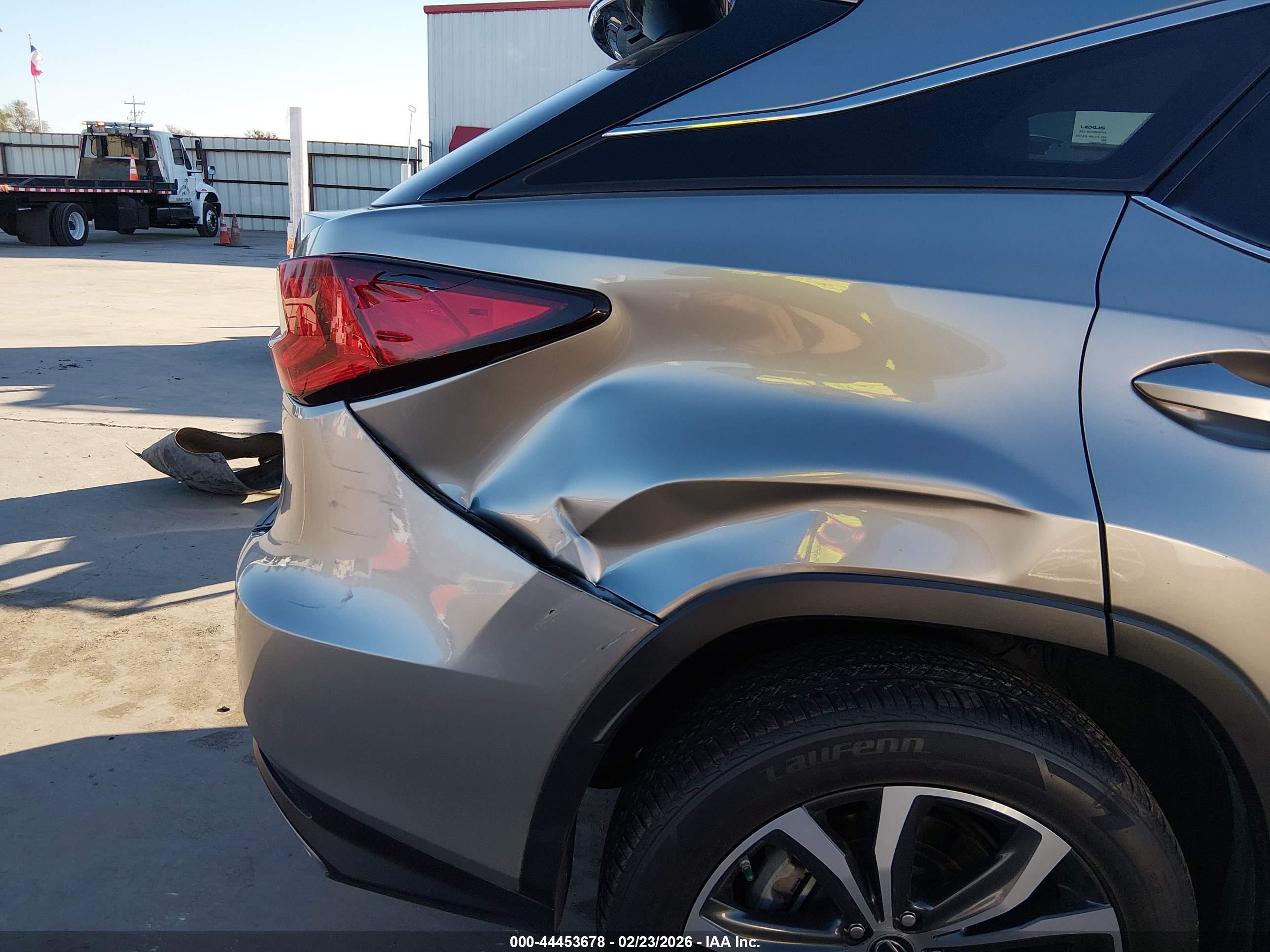 LEXUS RX image 6