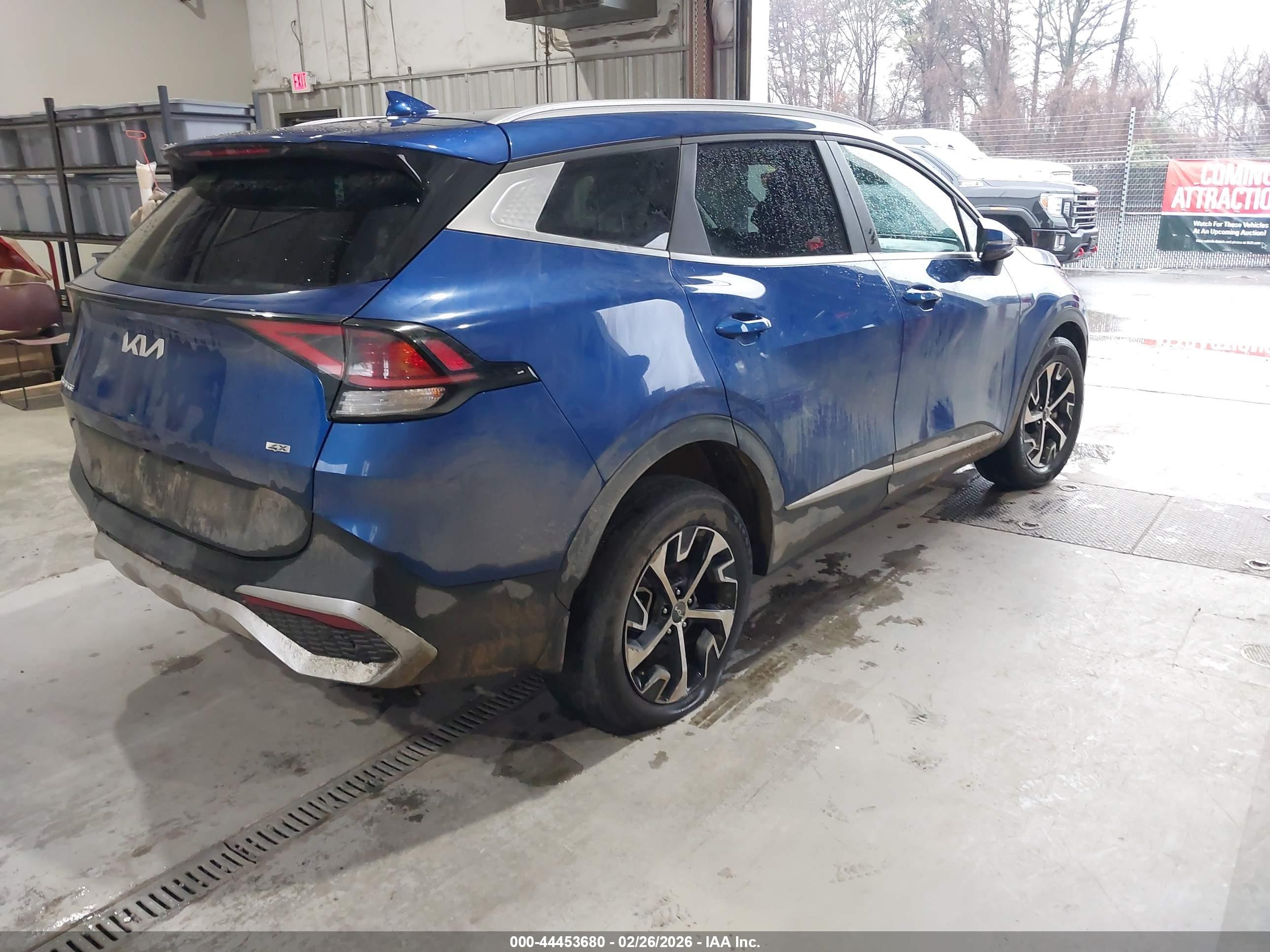 KIA SPORTAGE image 4
