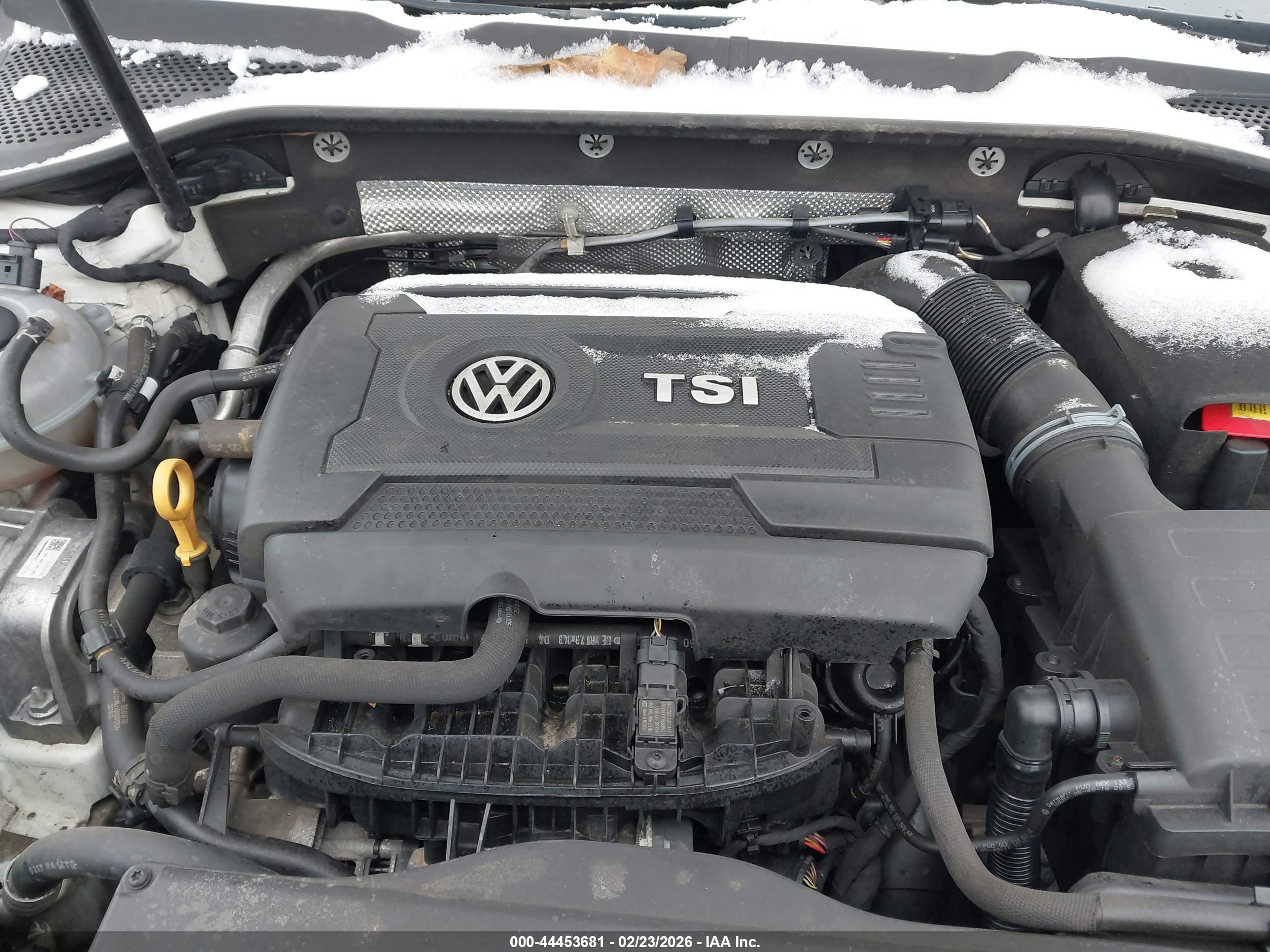 VOLKSWAGEN GOLF image 10