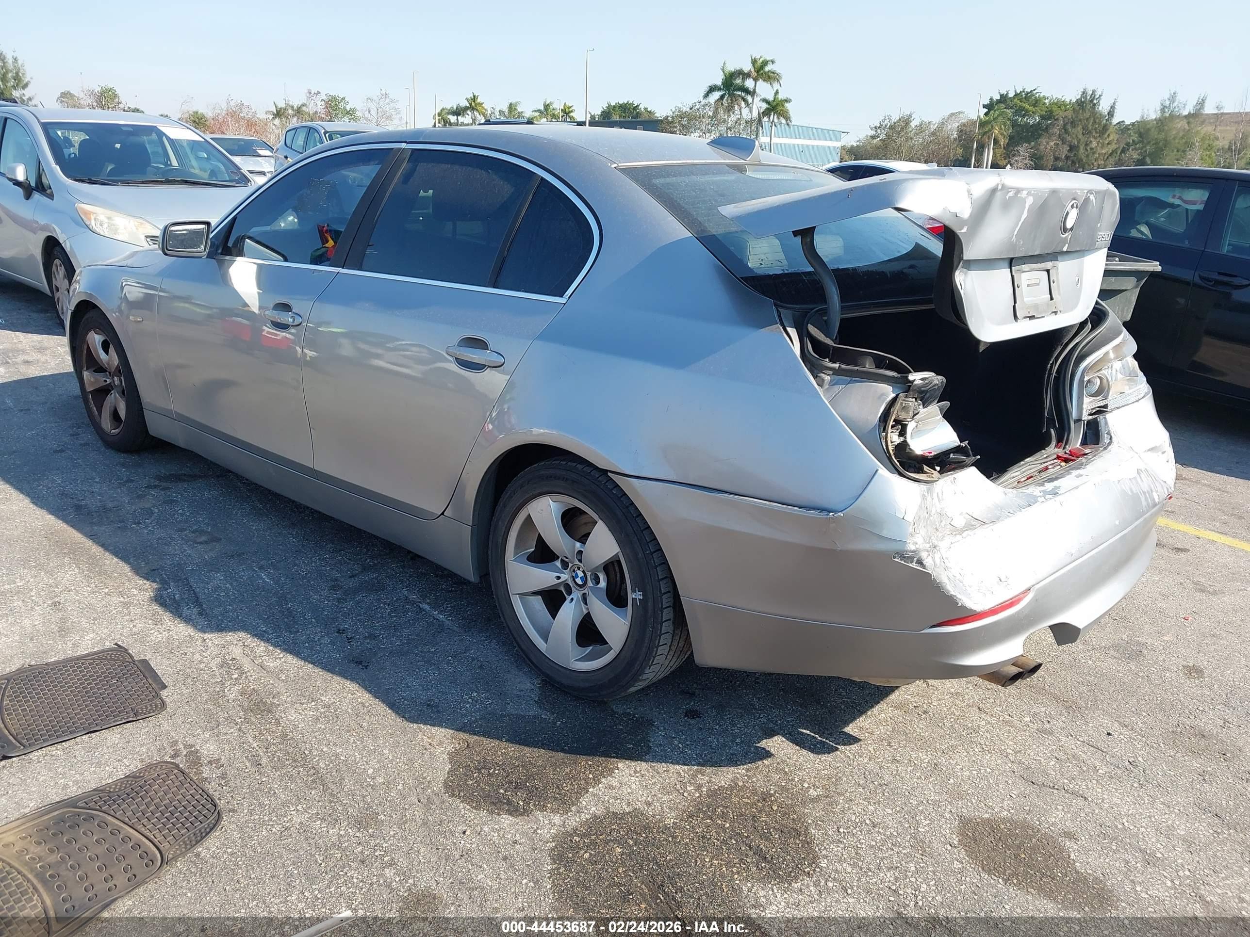 BMW 530I image 3