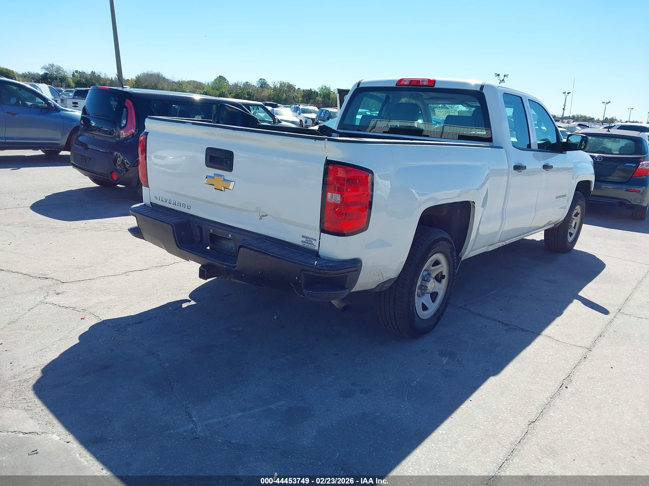 CHEVROLET SILVERADO image 4