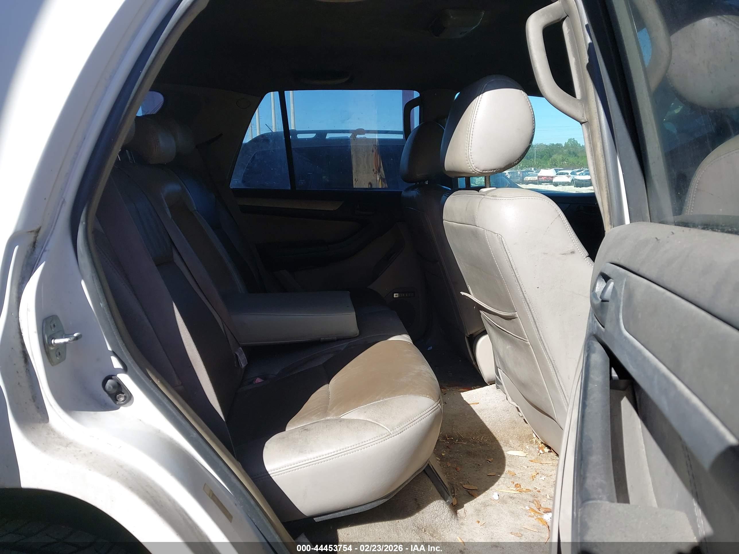 TOYOTA 4RUNNER image 8