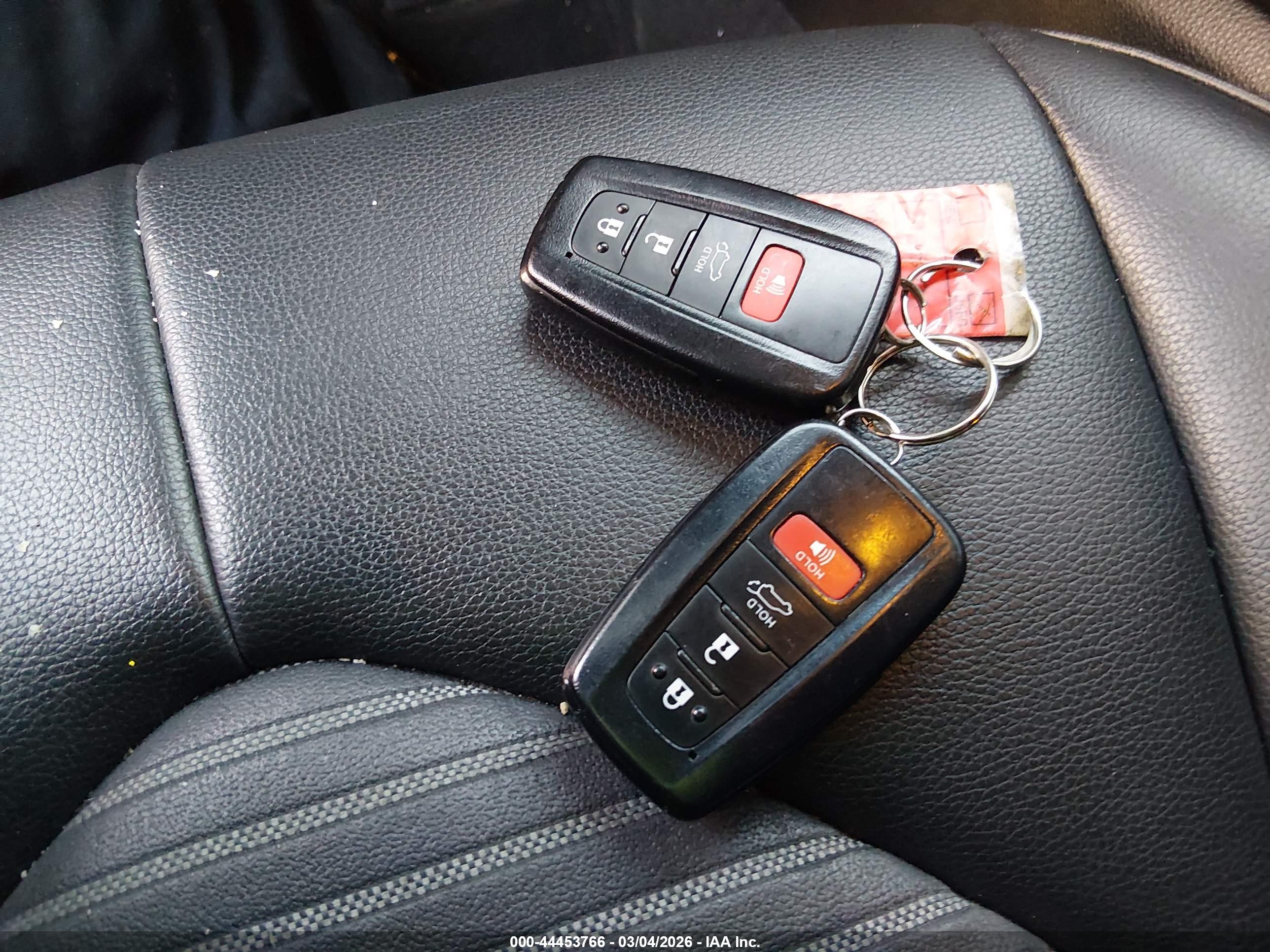 TOYOTA HIGHLANDER image 11