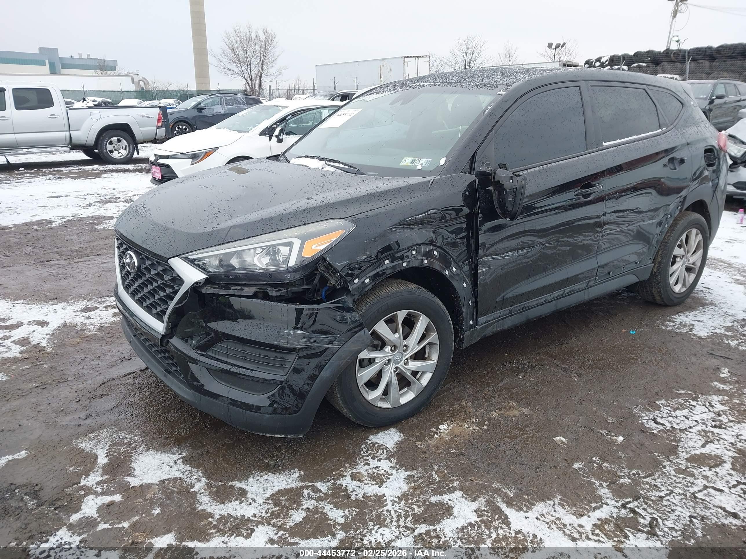 HYUNDAI TUCSON image 2
