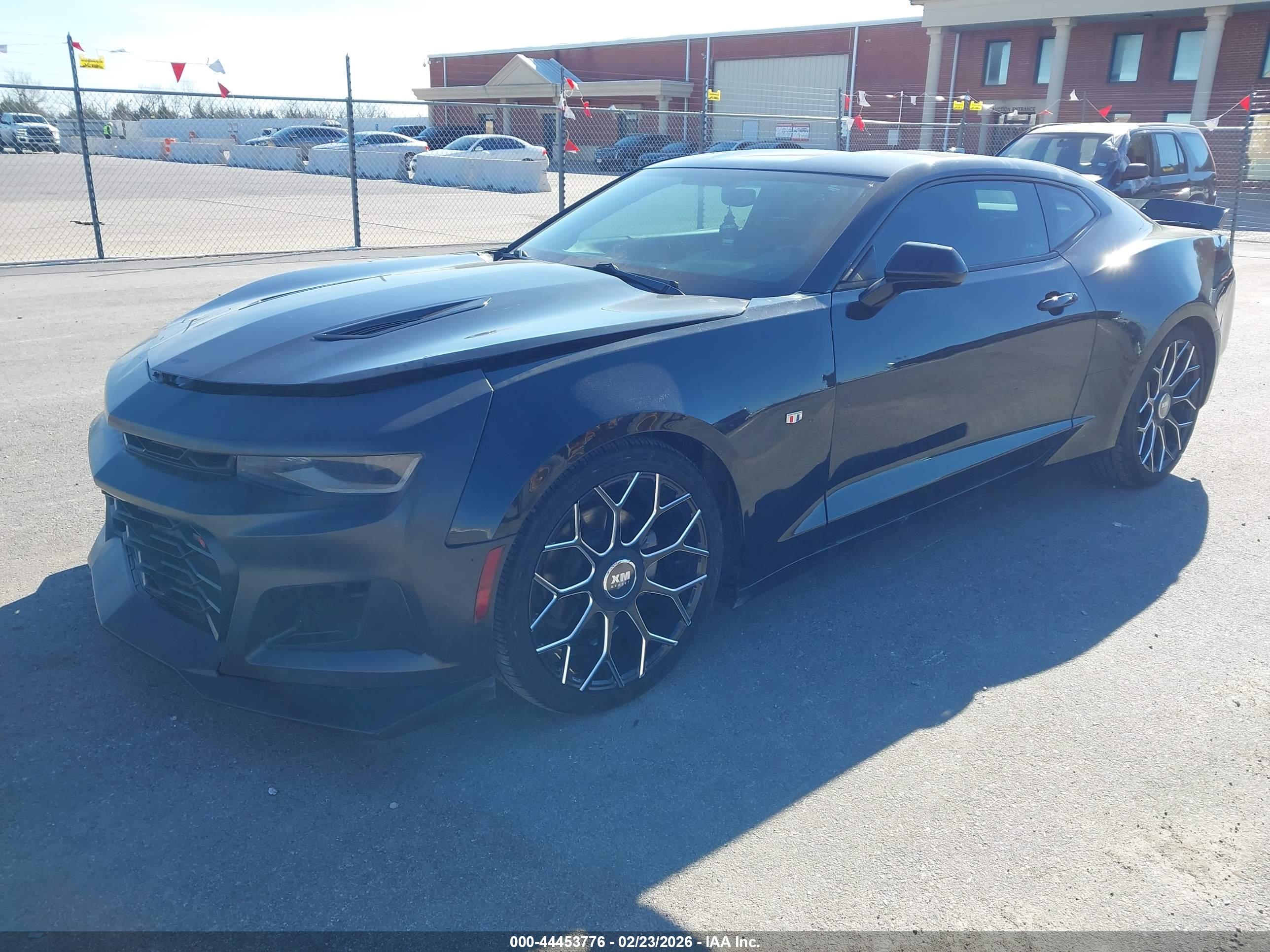 CHEVROLET CAMARO image 2