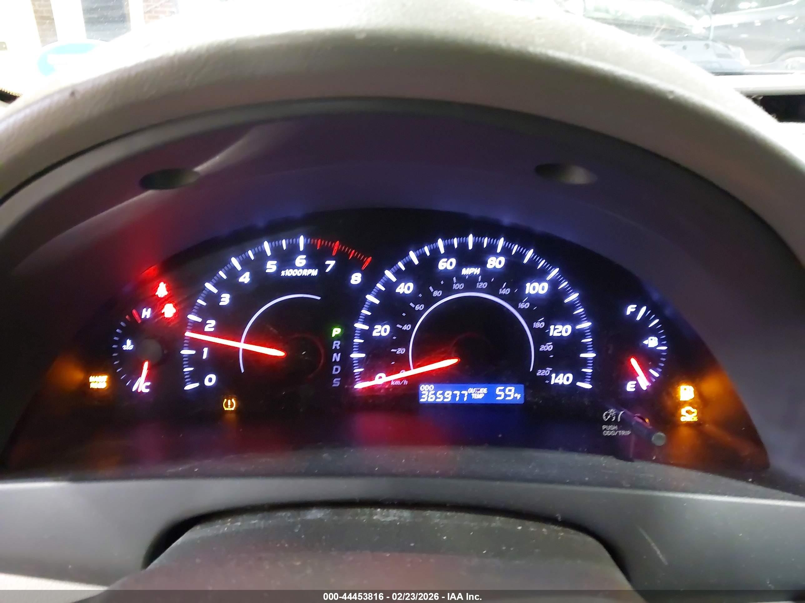 TOYOTA CAMRY image 7