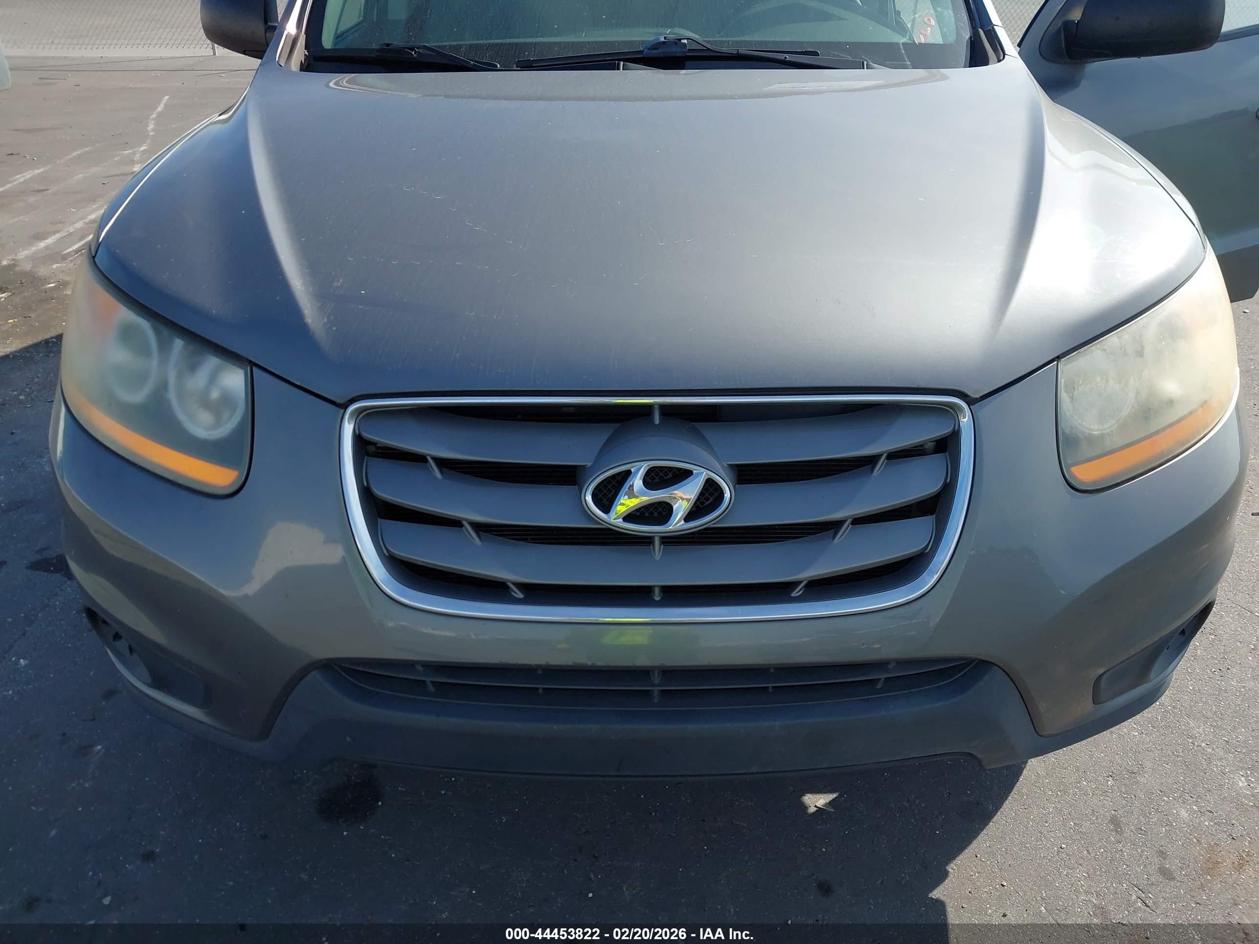HYUNDAI SANTA image 6