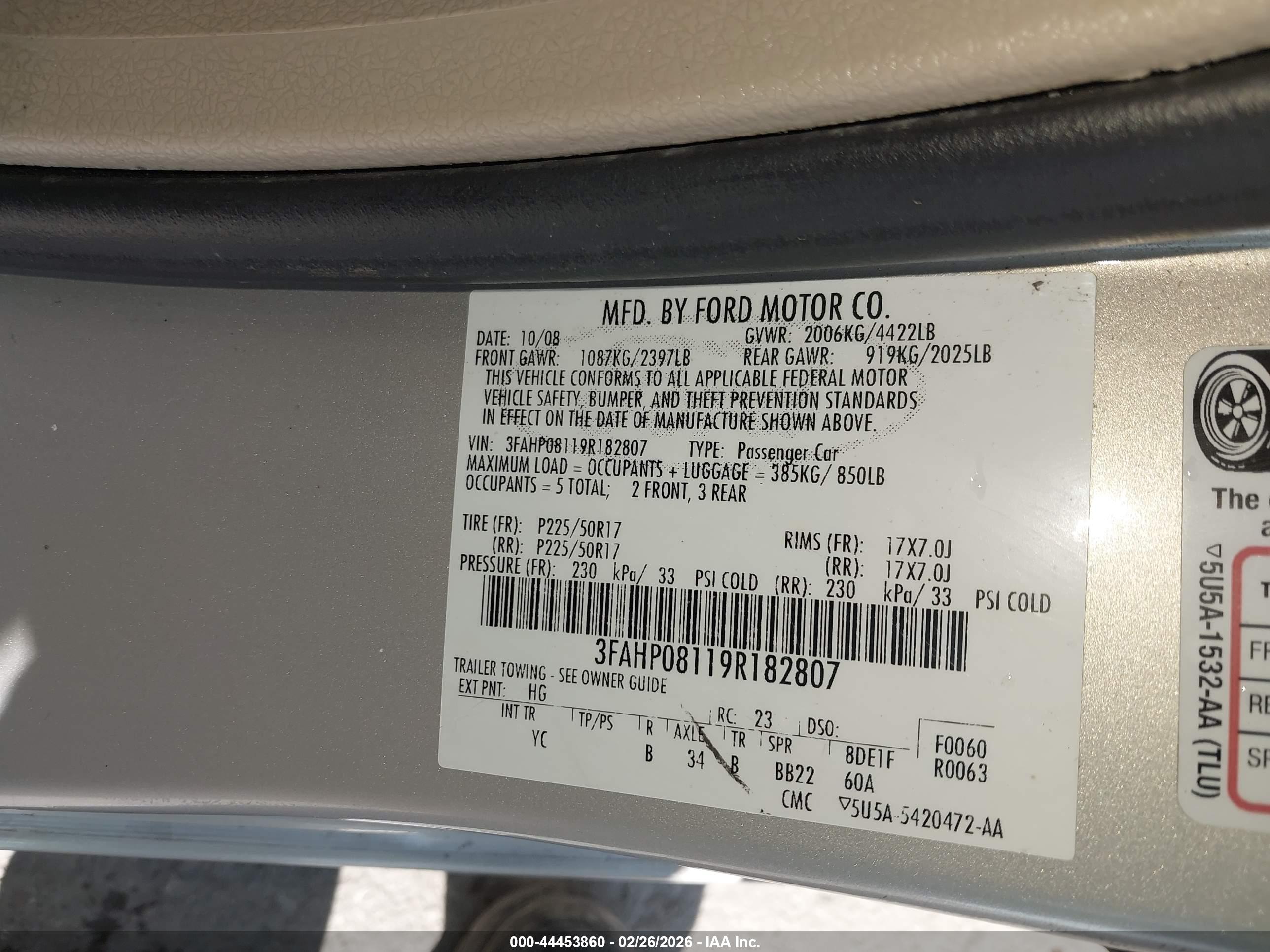 FORD FUSION image 9