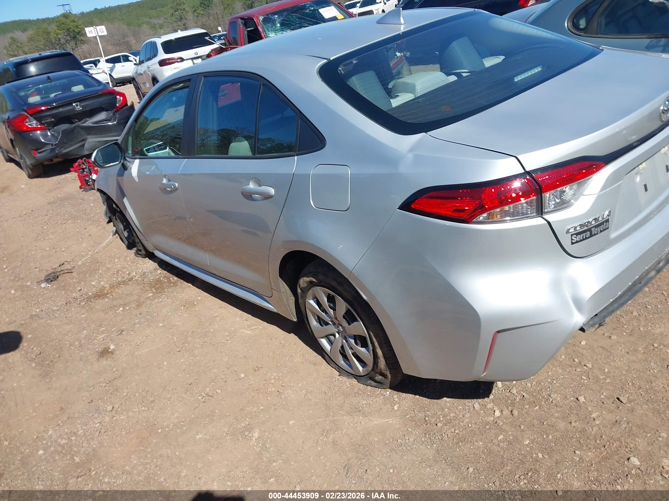 TOYOTA COROLLA image 3