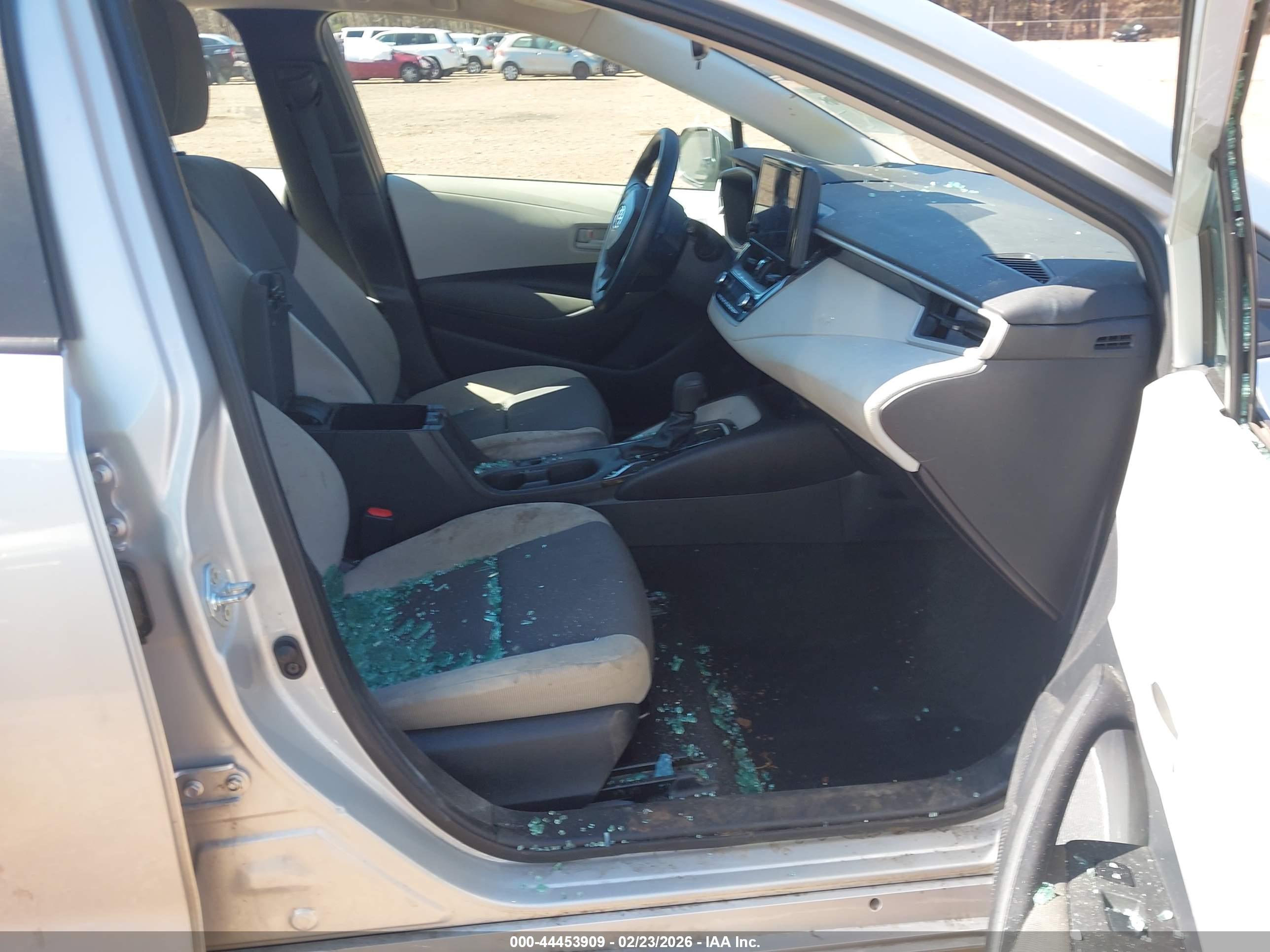 TOYOTA COROLLA image 5