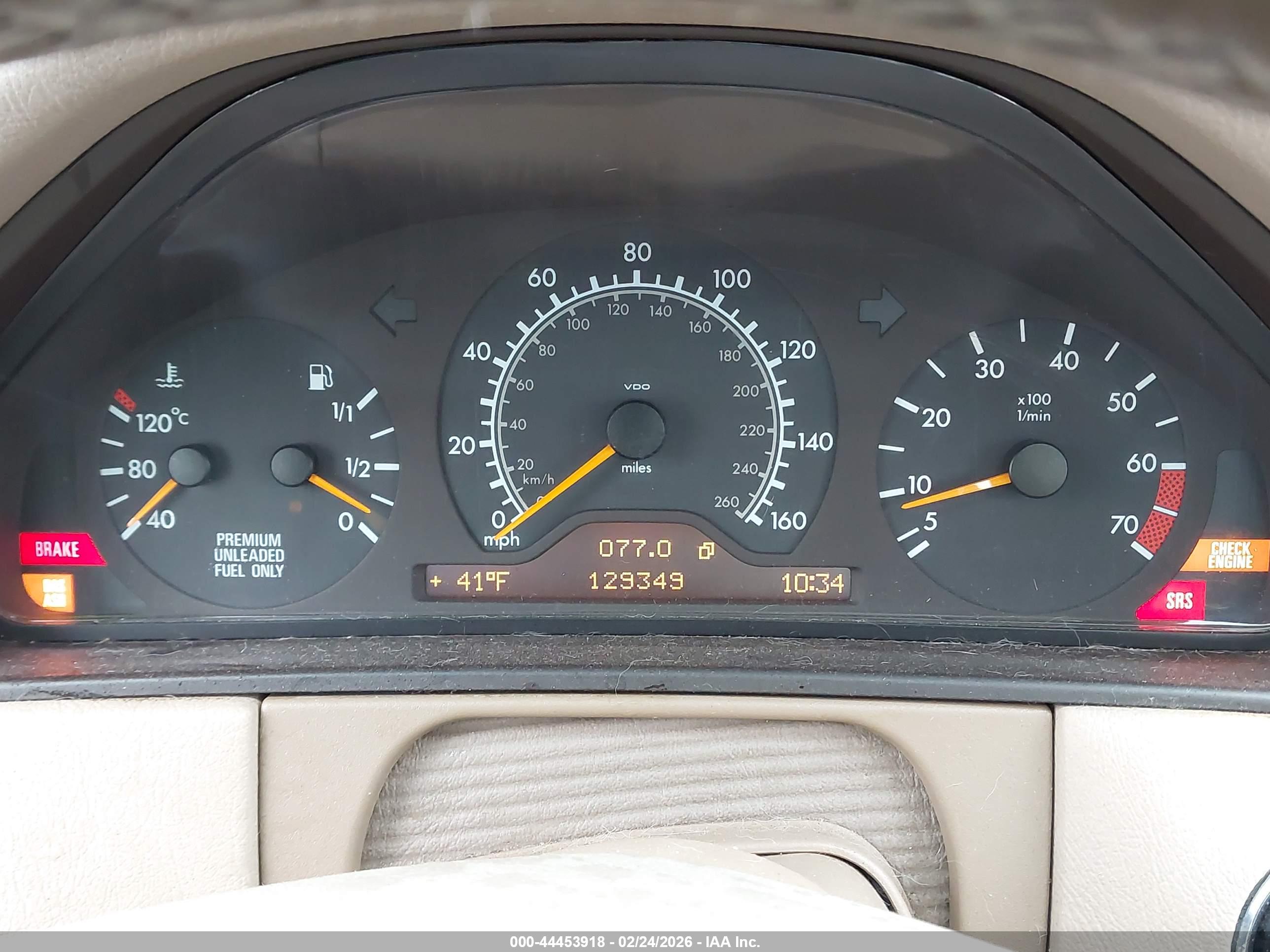 MERCEDES-BENZ E image 7