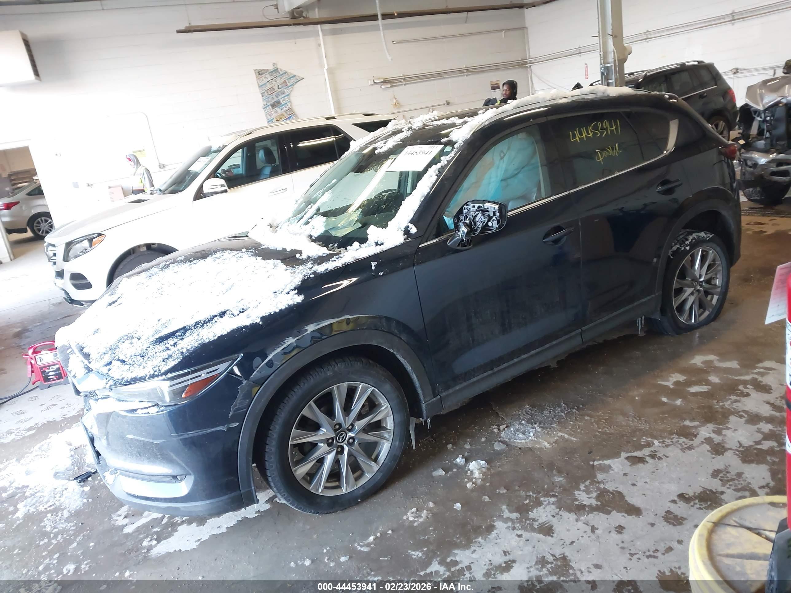 MAZDA CX-5 image 2