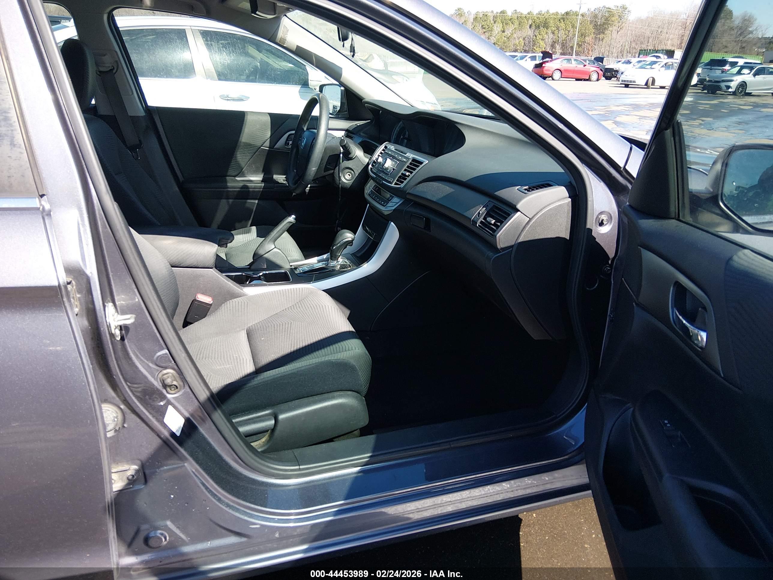 HONDA ACCORD image 5