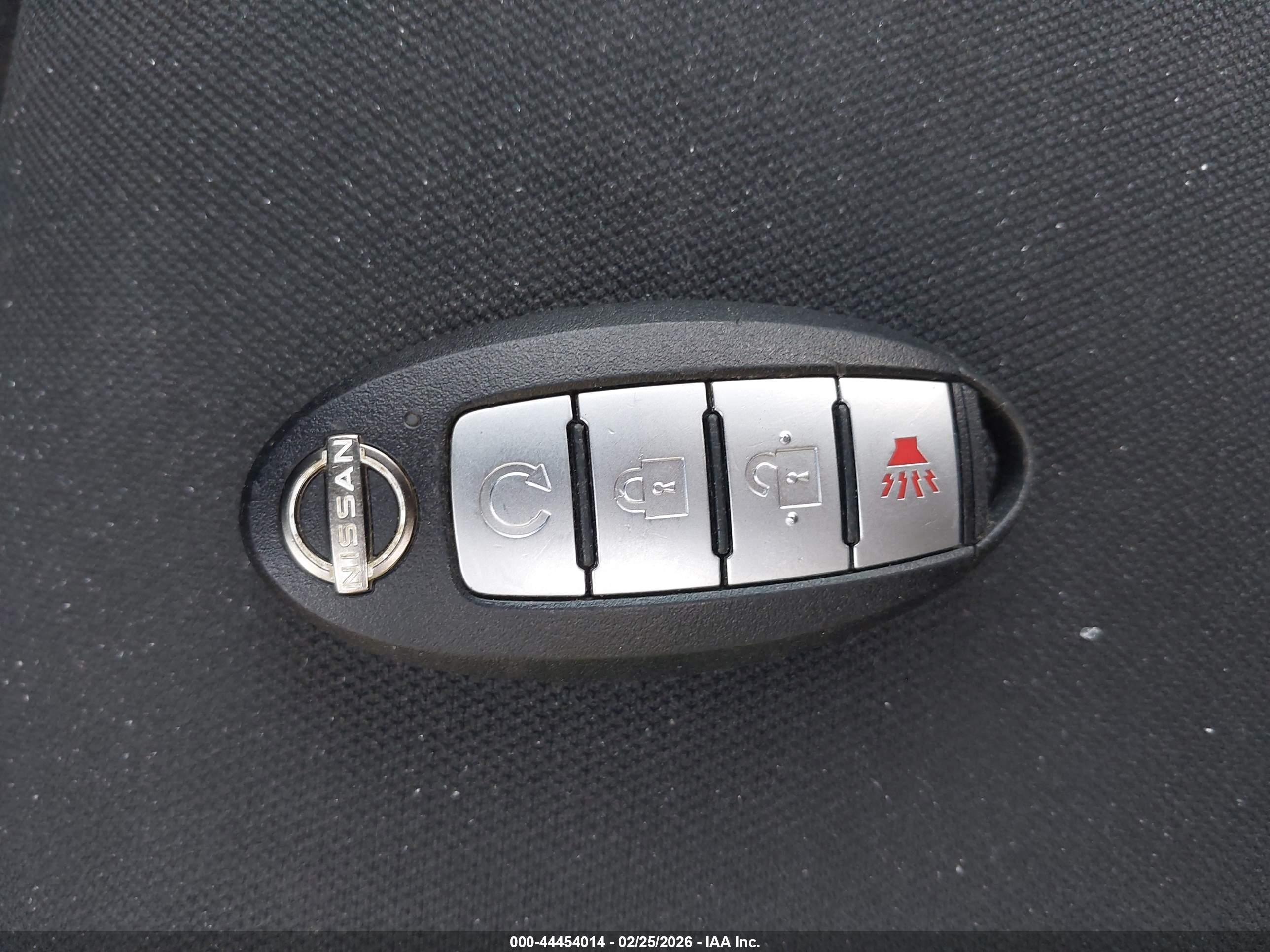 NISSAN FRONTIER image 11