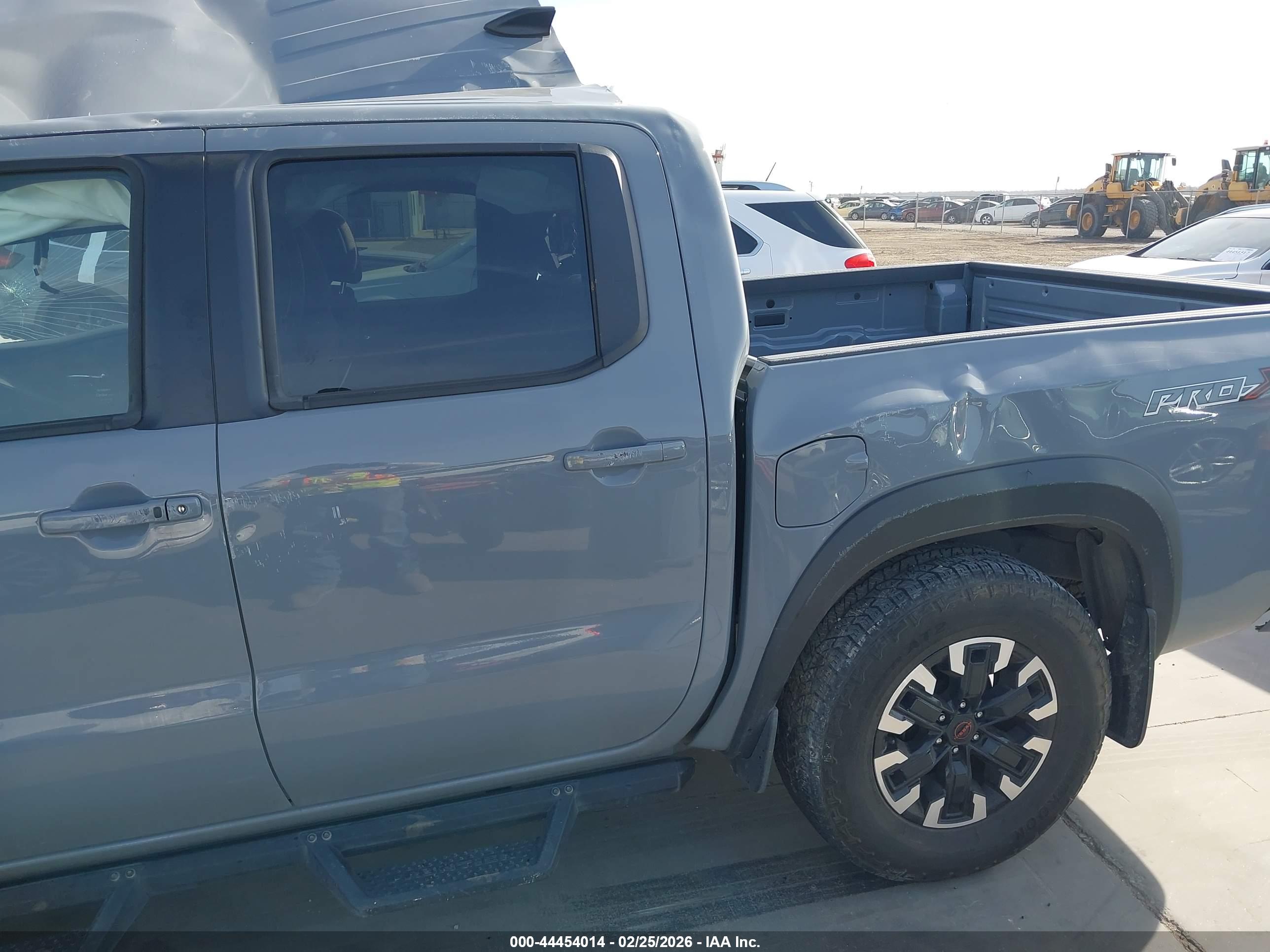 NISSAN FRONTIER image 6