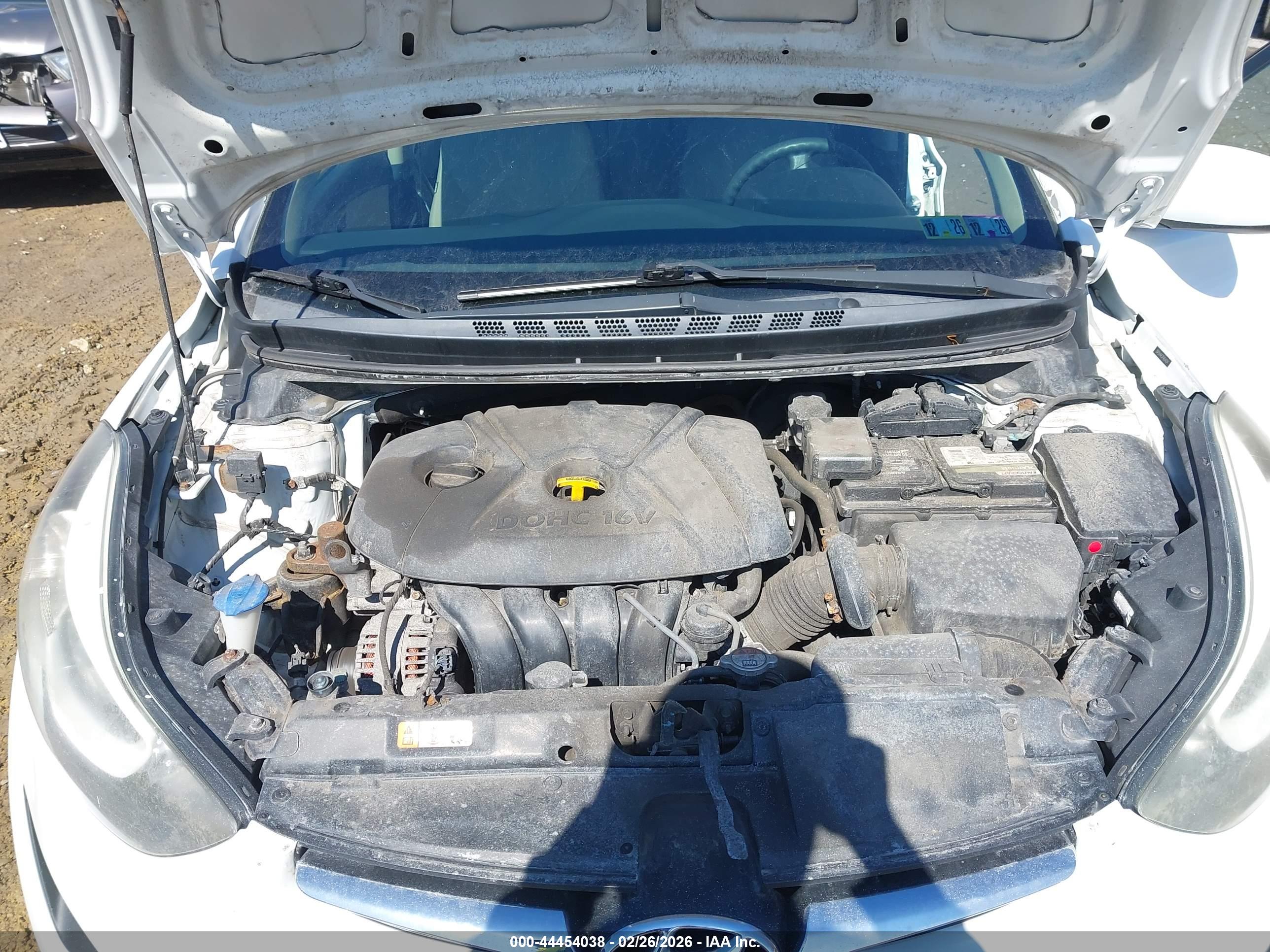 HYUNDAI ELANTRA image 10