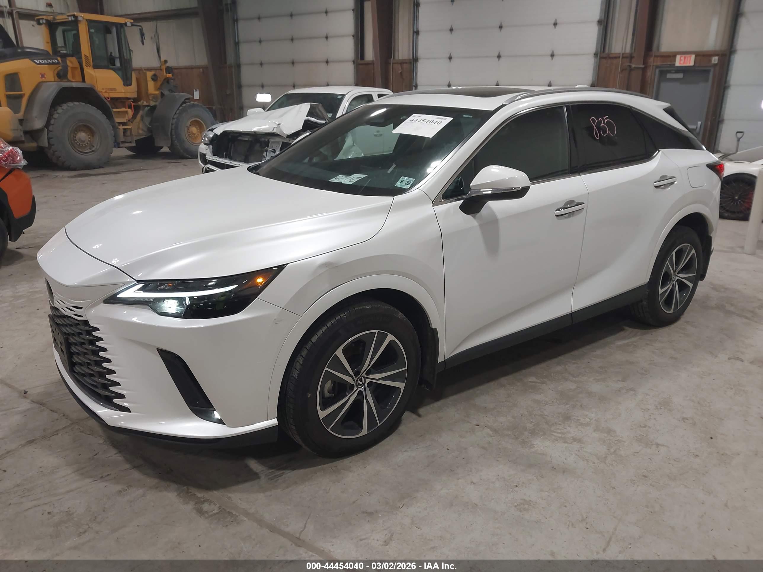 LEXUS RX image 2