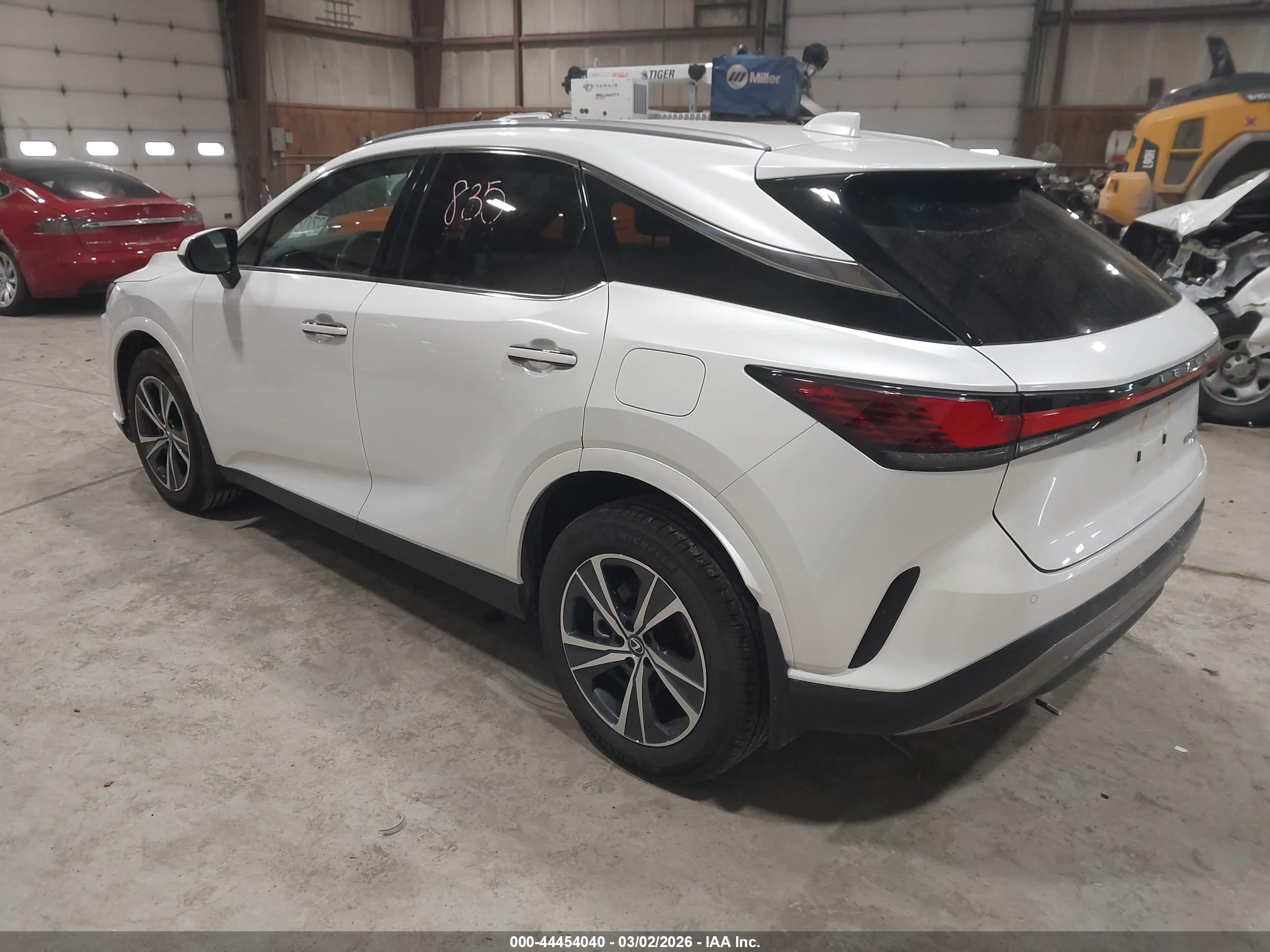 LEXUS RX image 3