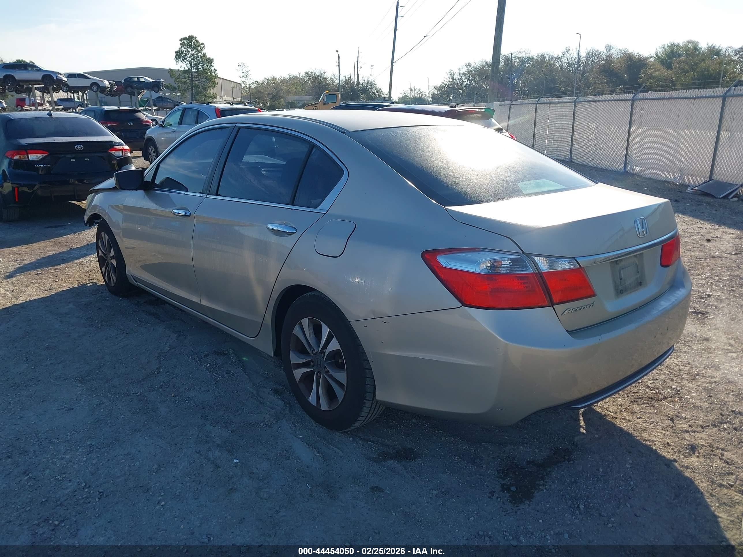 HONDA ACCORD image 3