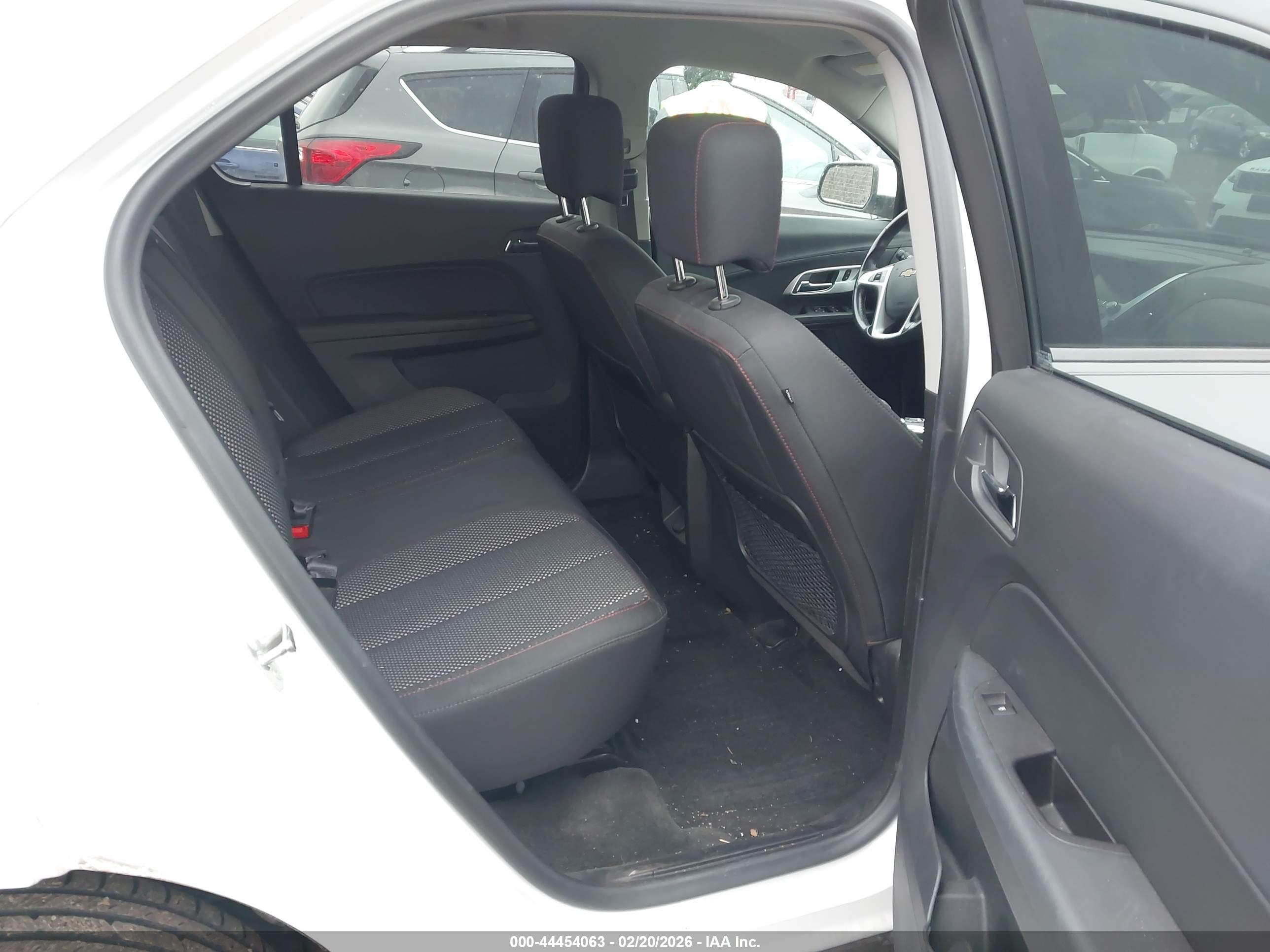 CHEVROLET EQUINOX image 8