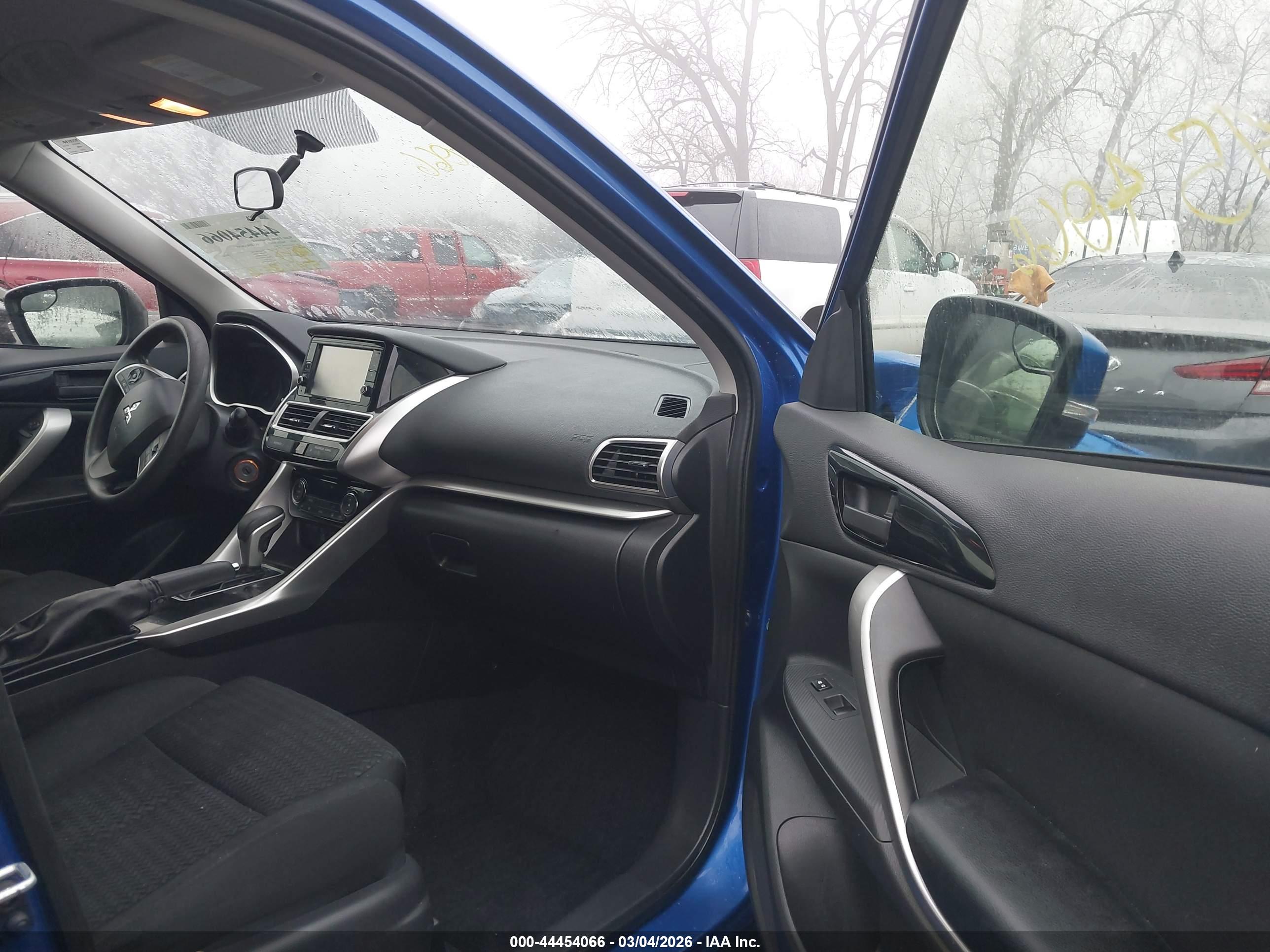MITSUBISHI ECLIPSE image 5