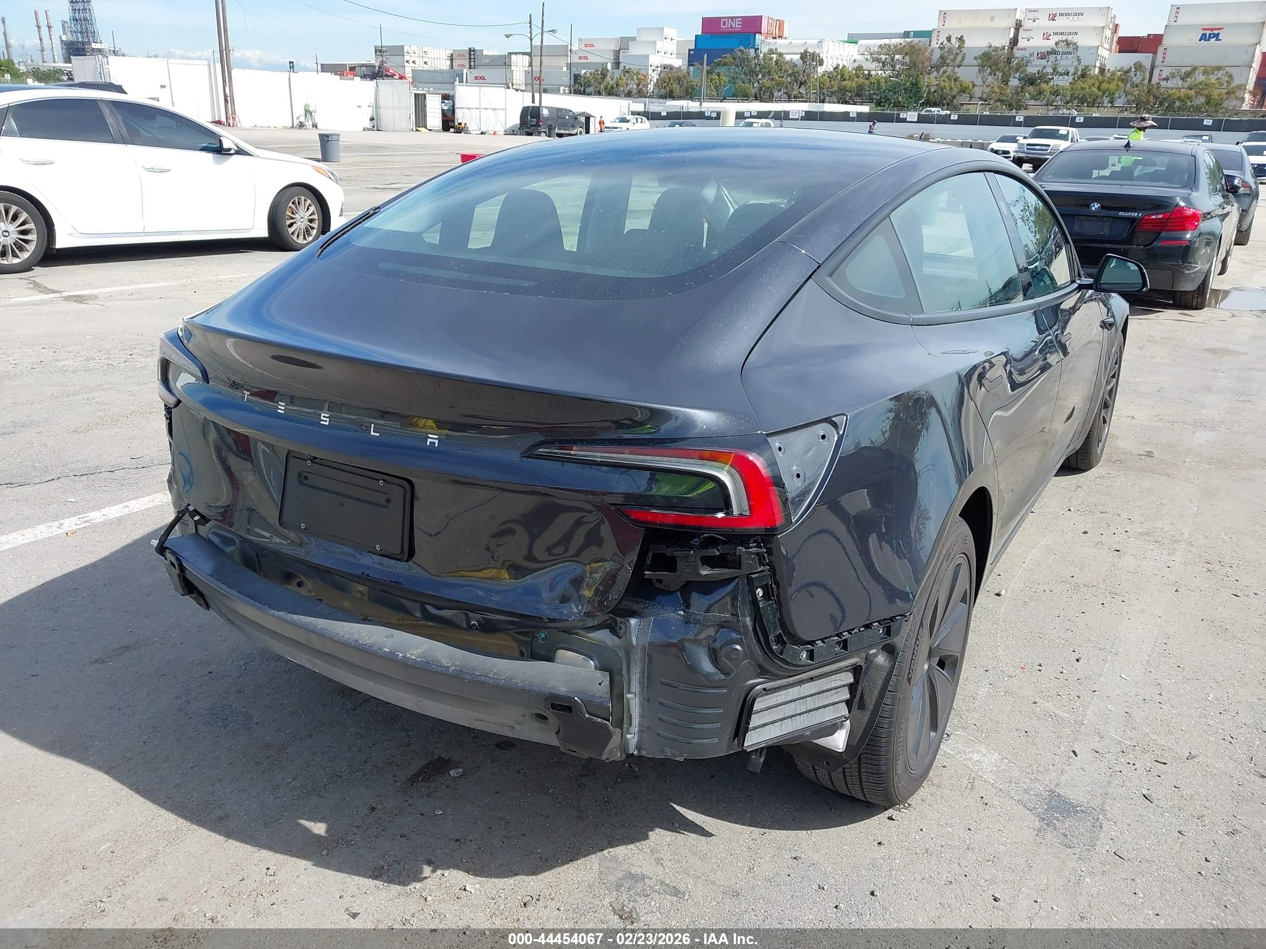 TESLA MODEL image 6