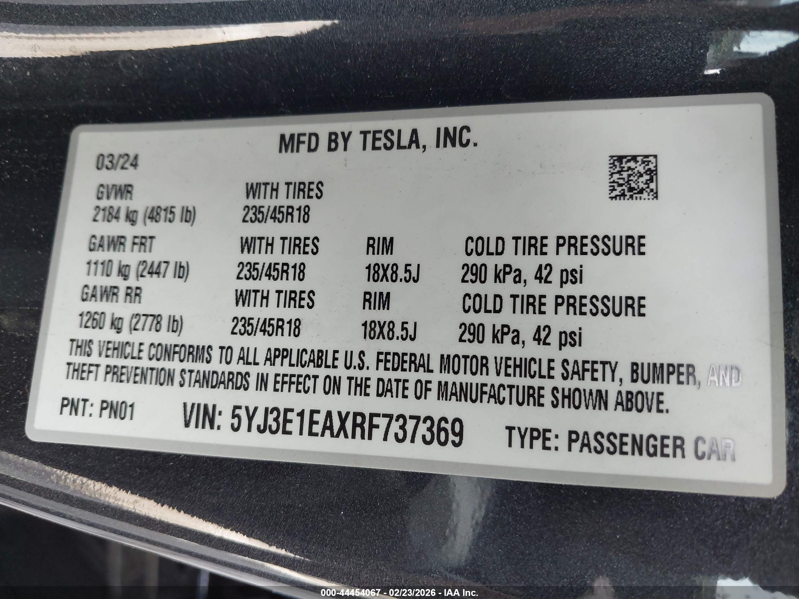 TESLA MODEL image 9