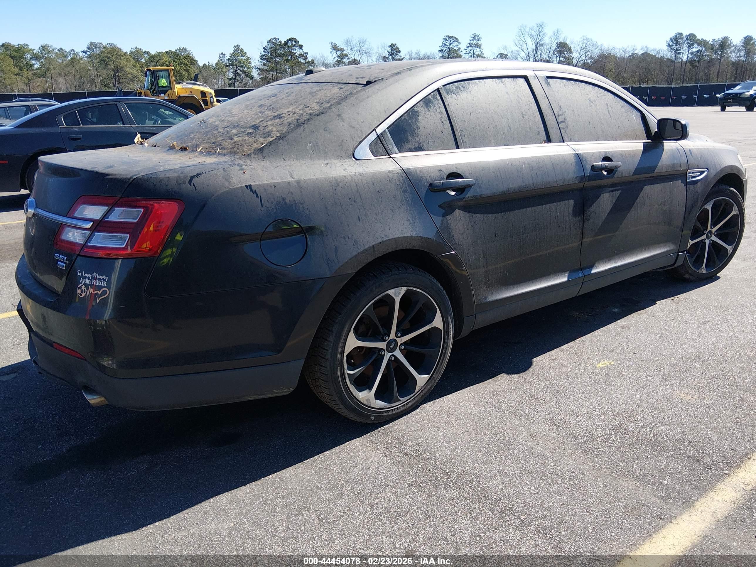 FORD TAURUS image 4